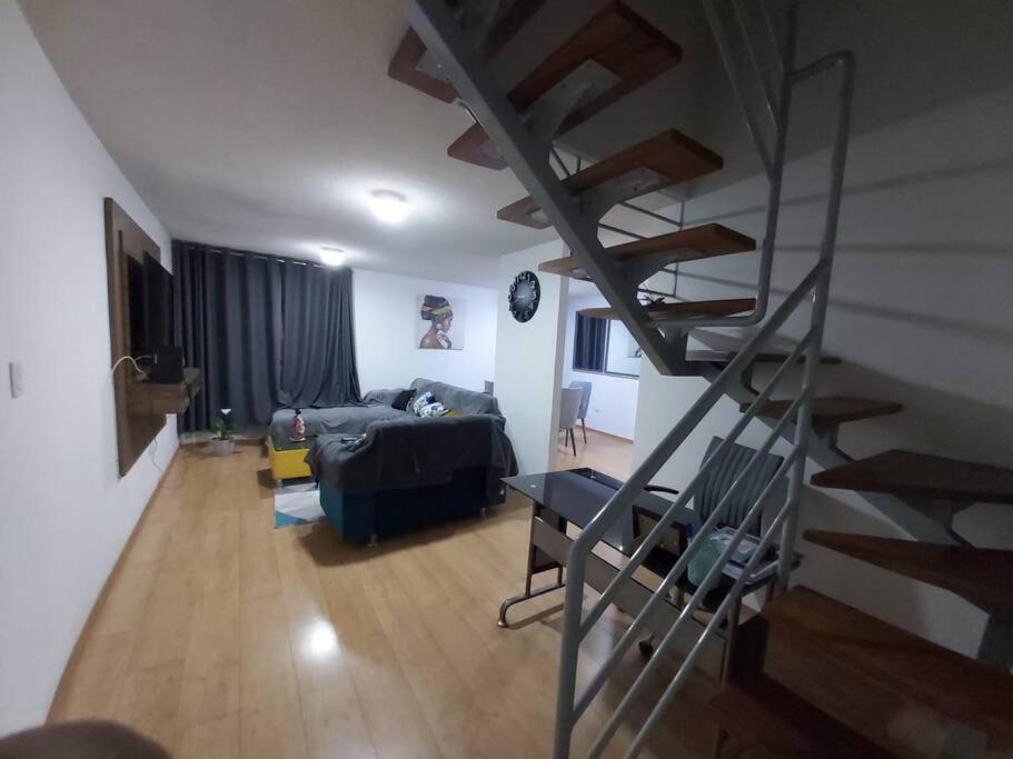 Hermoso departamento dentro de condominio privado