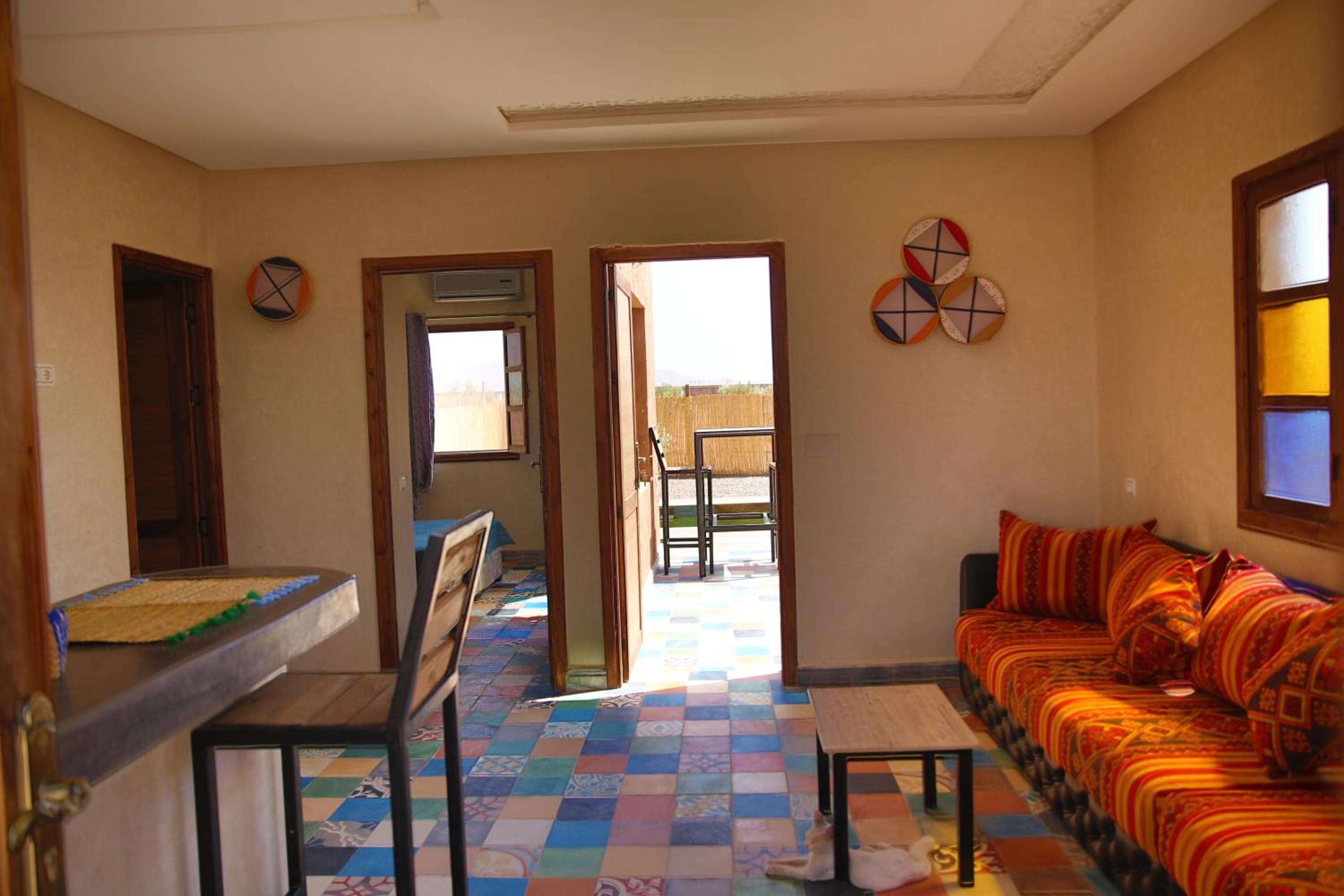 Photo 12