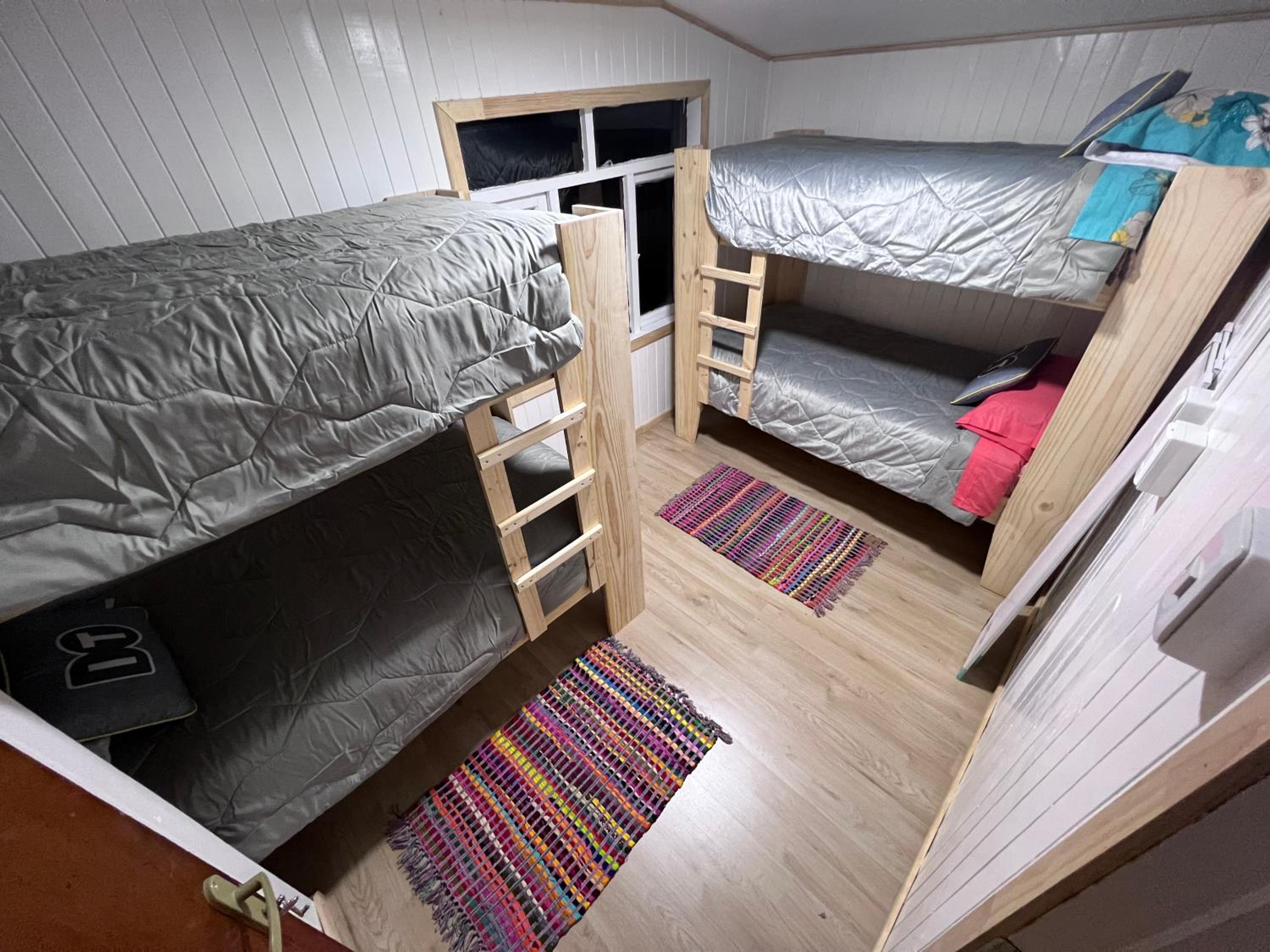 Refugio Ballena Hostel