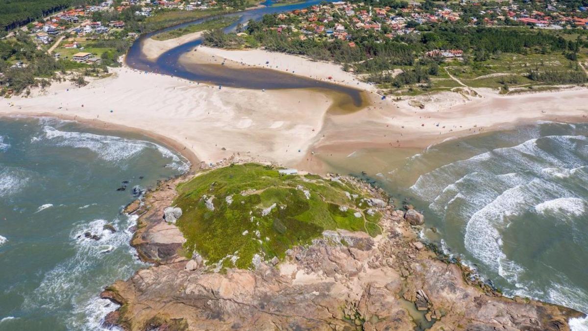 Perto areia praia Ferrugem Barrinha Loft