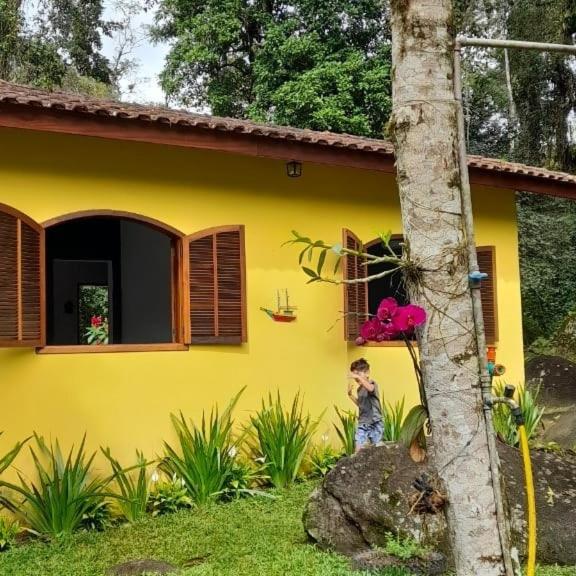 Recanto da Margo 2, casa com acesso a cachoeira até 10 pessoas