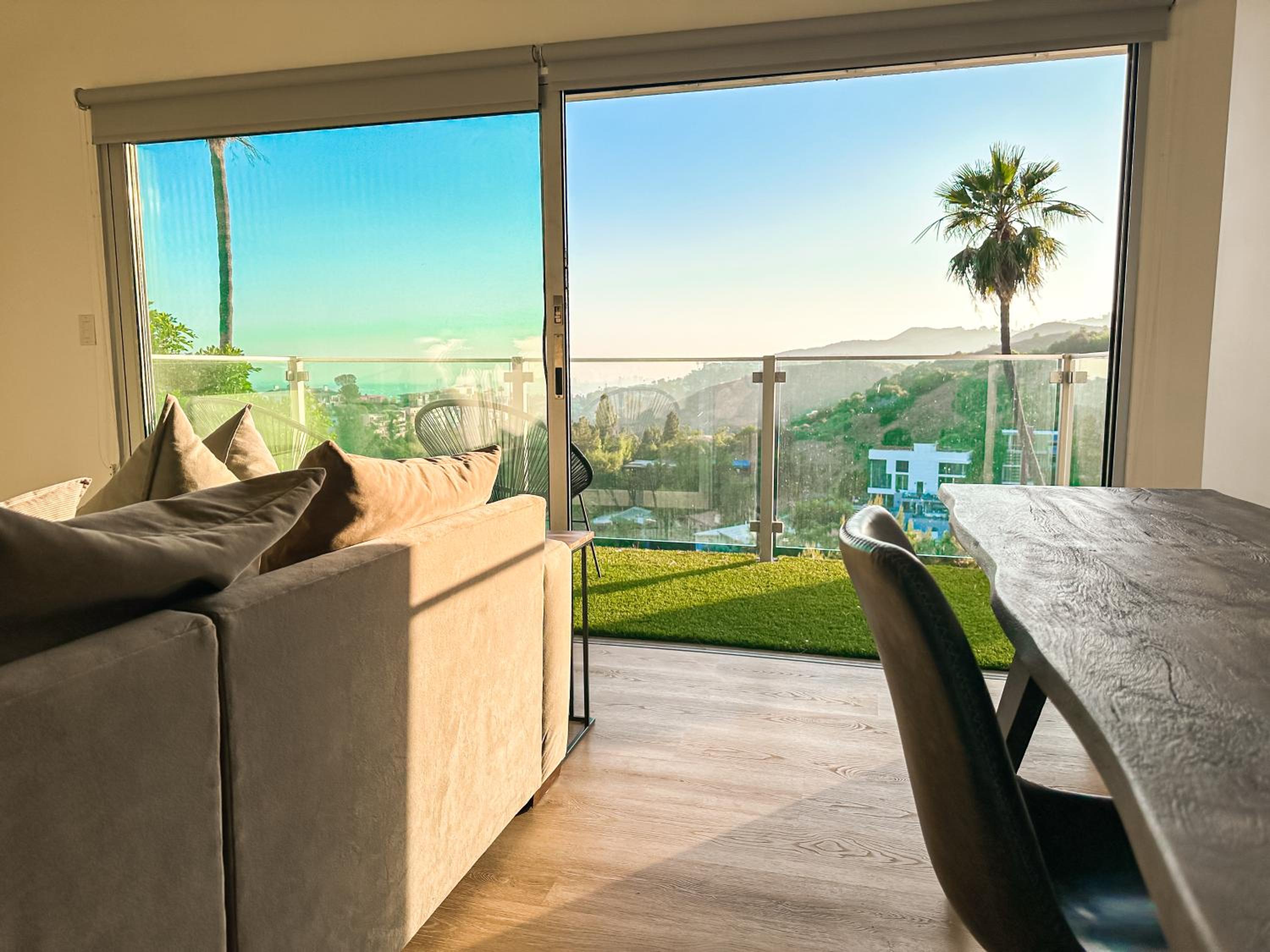 Stunning Views Hollywood Hills Lux Living