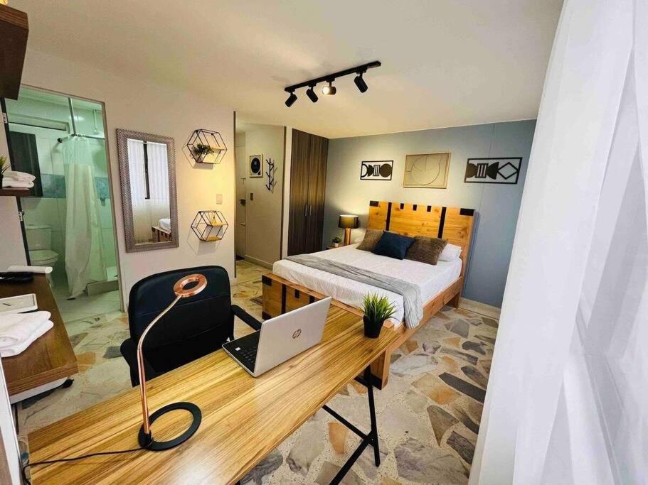 hermoso aparta estudio.