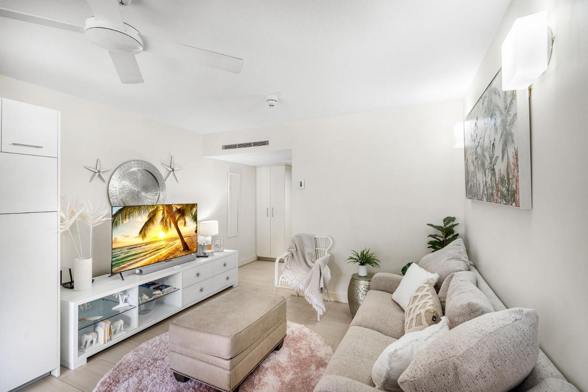Belle Escapes Drift Beachfront Resort Suite 2202