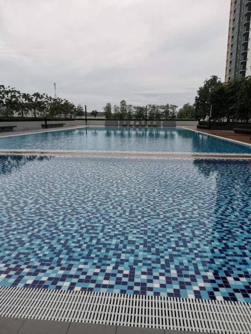 Alanis Guest House-GatewayKLIA-NetflixWifi