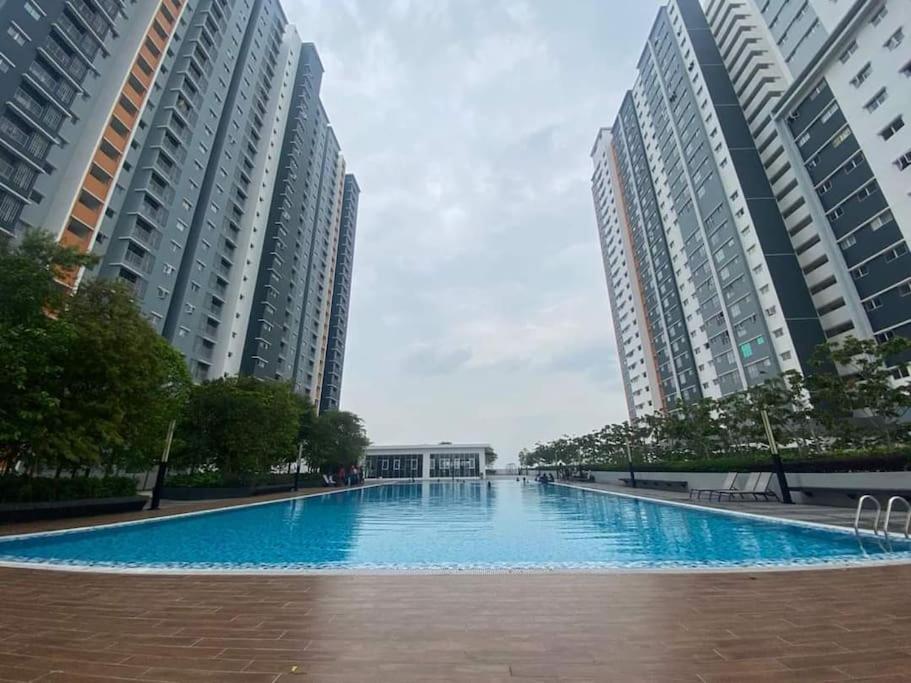 Alanis Guest House-GatewayKLIA-NetflixWifi