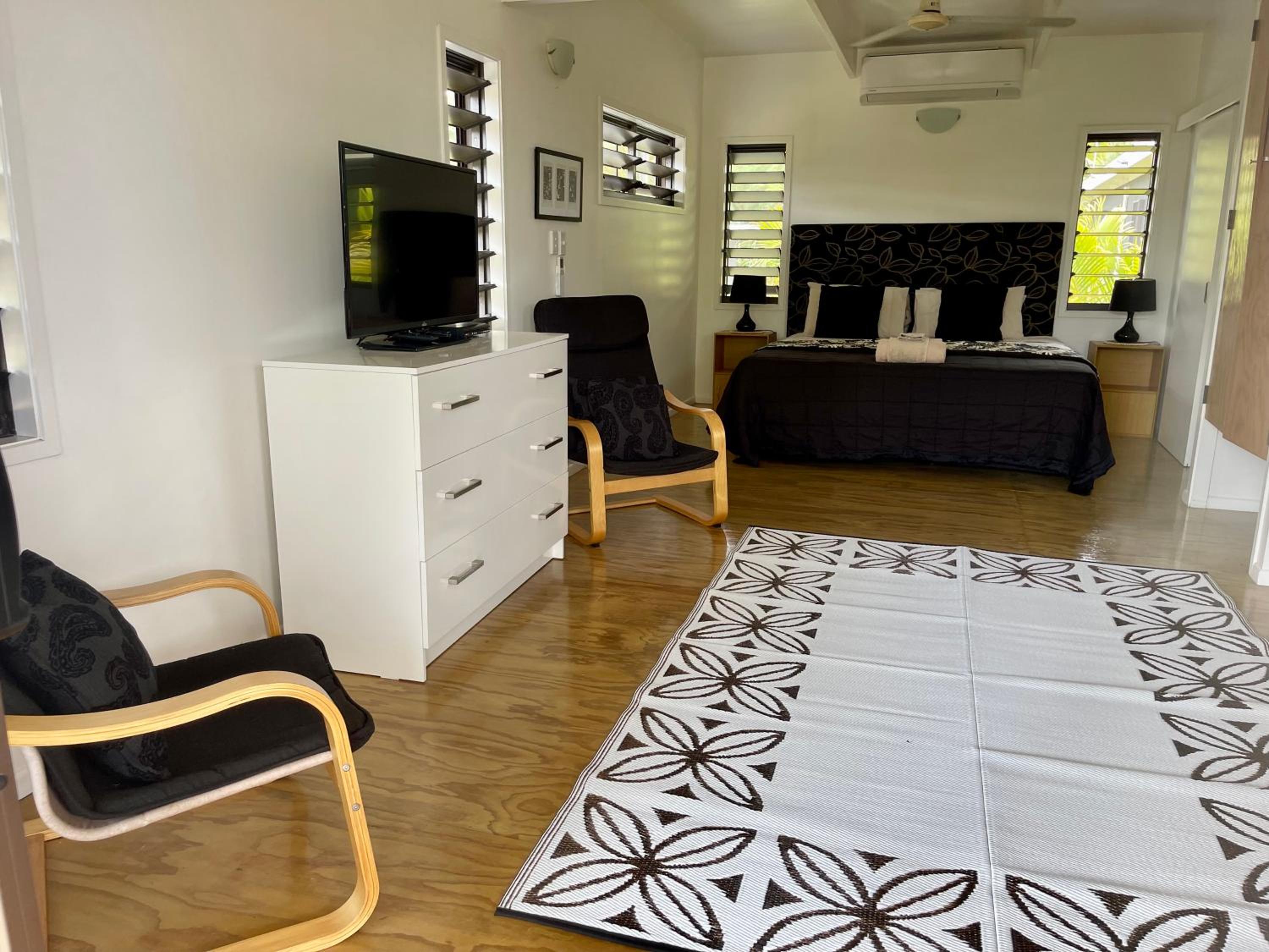 Rarotonga Villas Absolute Beachfront