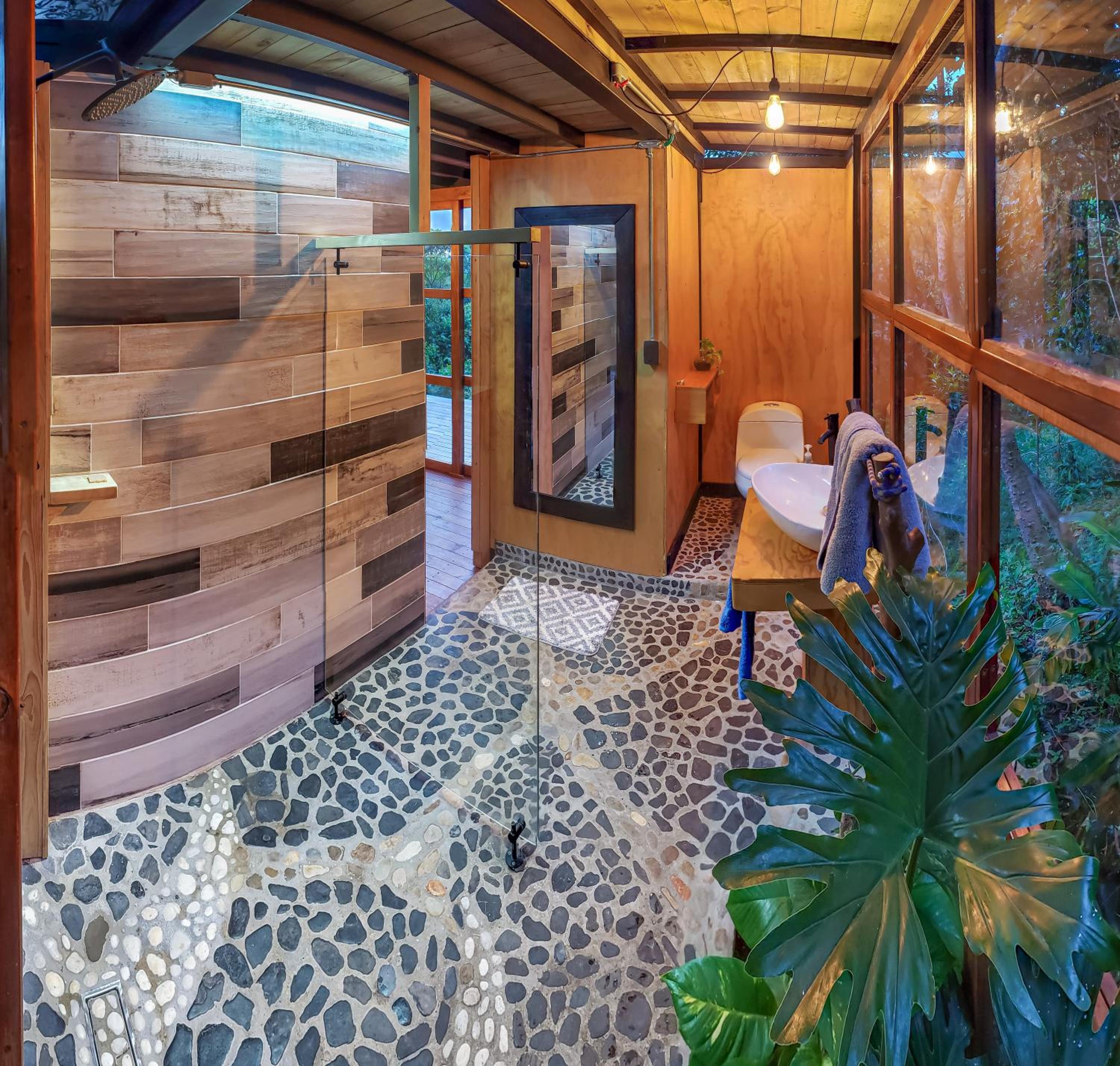 La Peña Abejorral - Hostal de Aventura