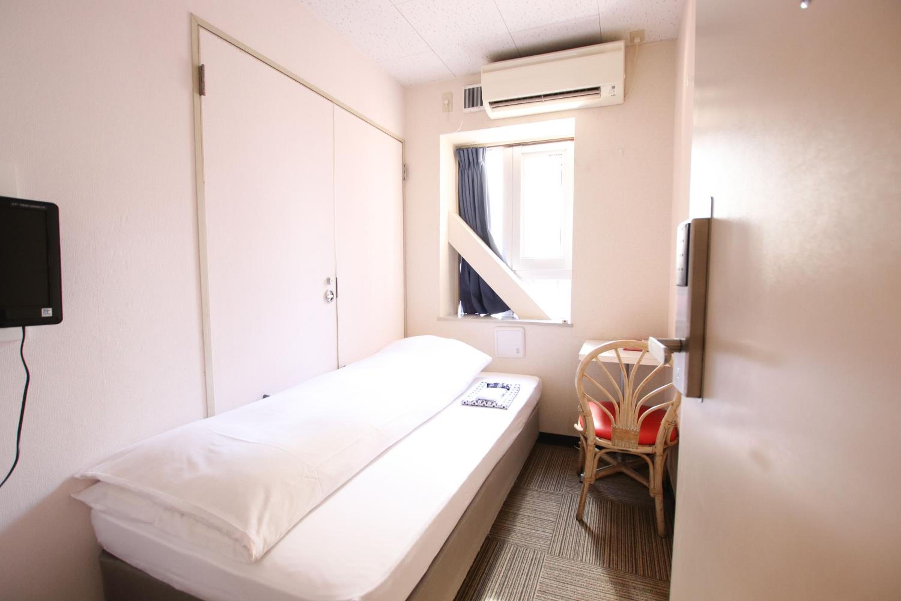 Sakura Hotel Jimbocho