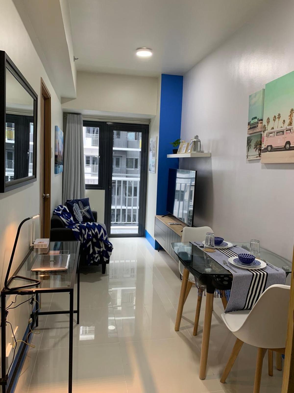 Adorable 1BR Suite in Shore 3 Residences view 2
