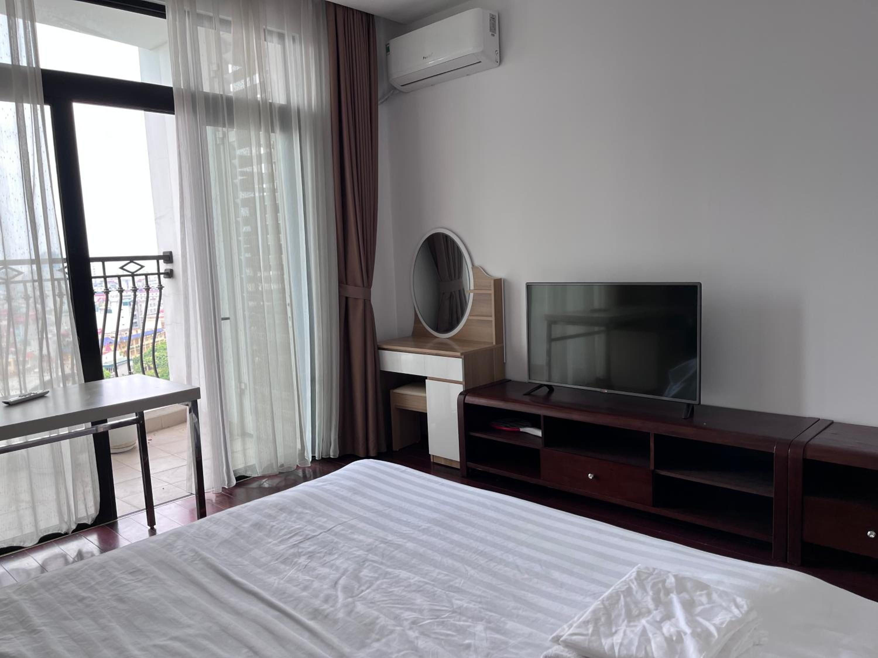 Vinhomes Royal City Luxury Apartment 2 Br