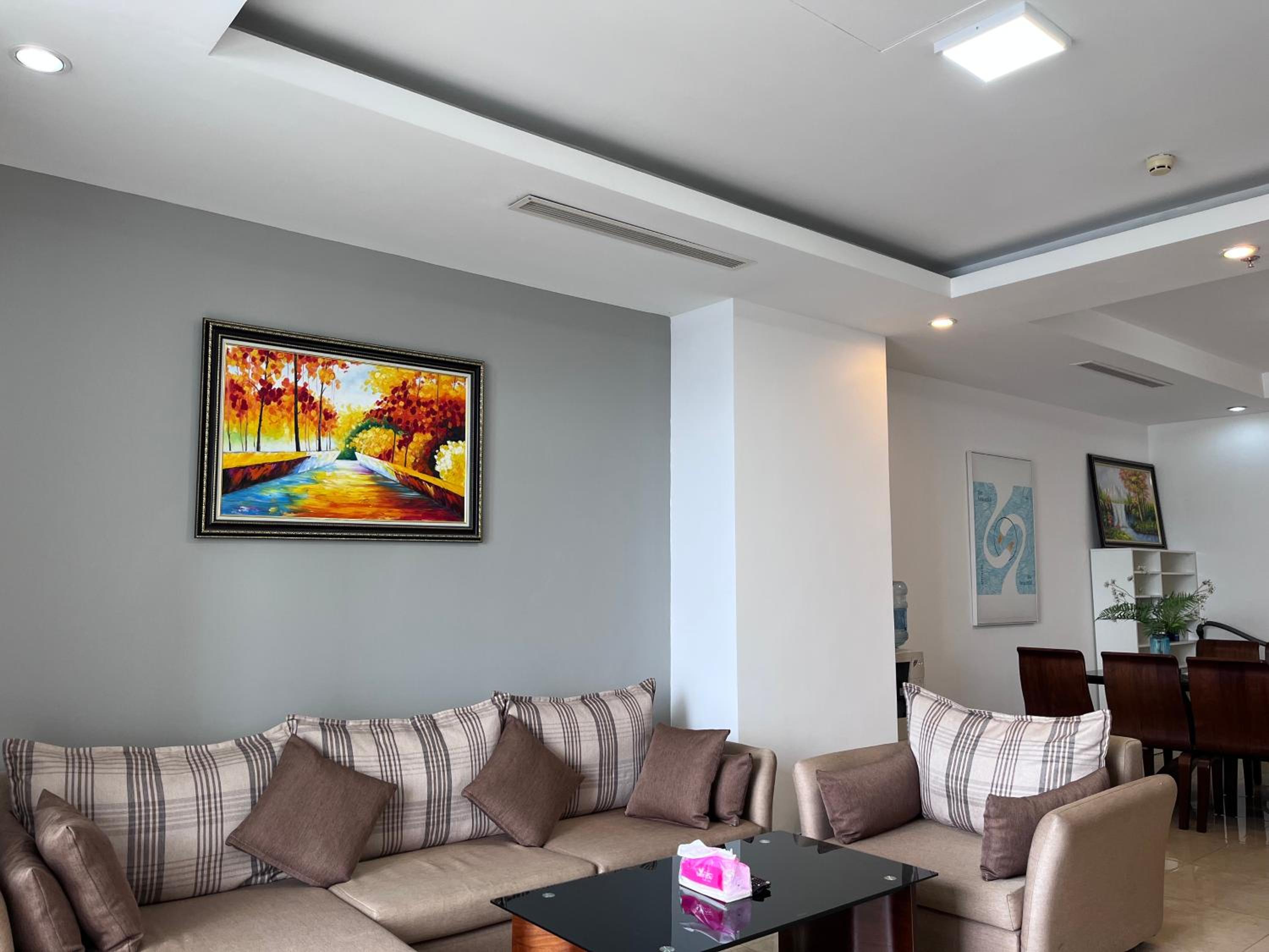 Vinhomes Royal City Luxury Apartment 2 Br