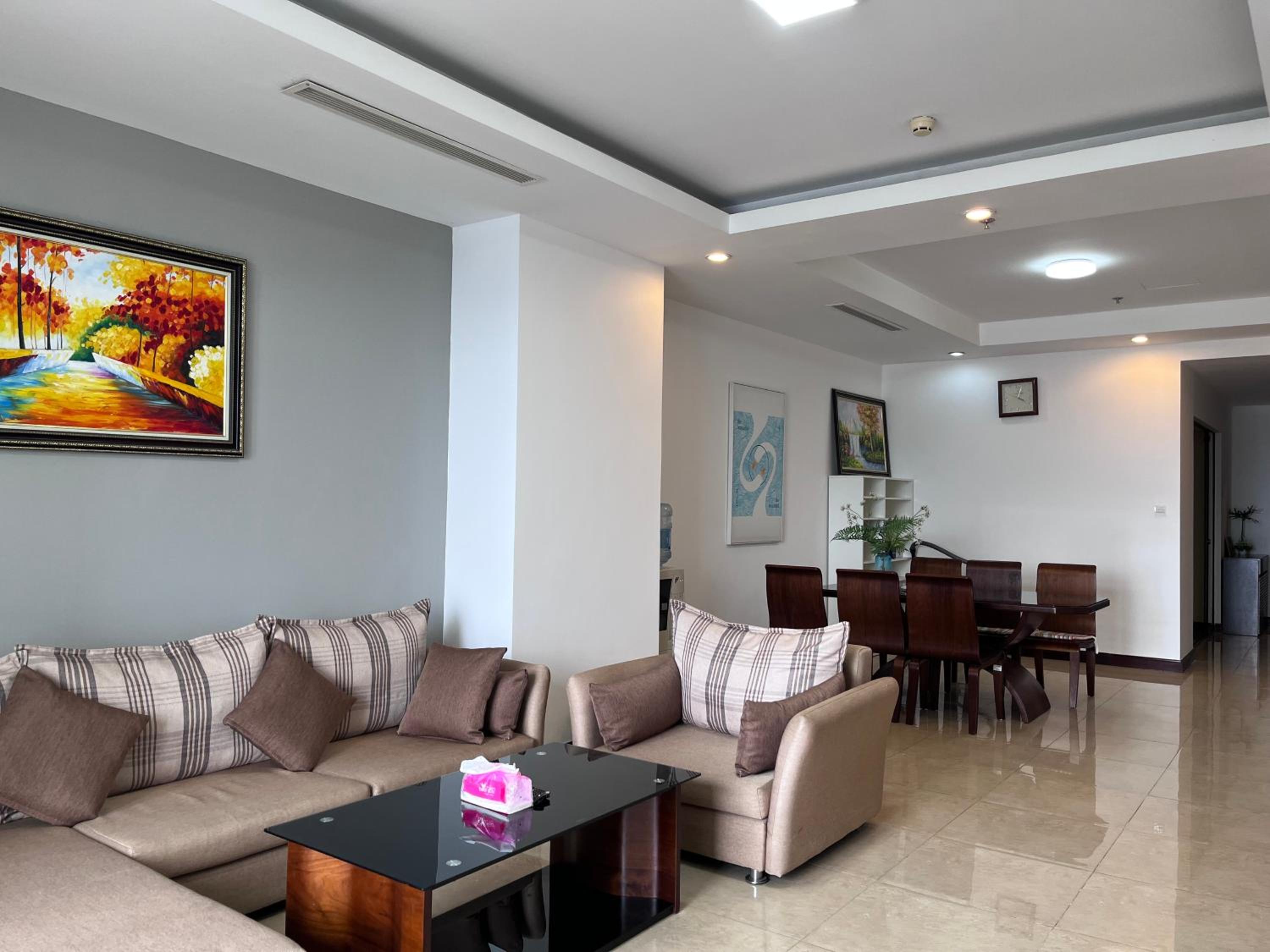 Vinhomes Royal City Luxury Apartment 2 Br