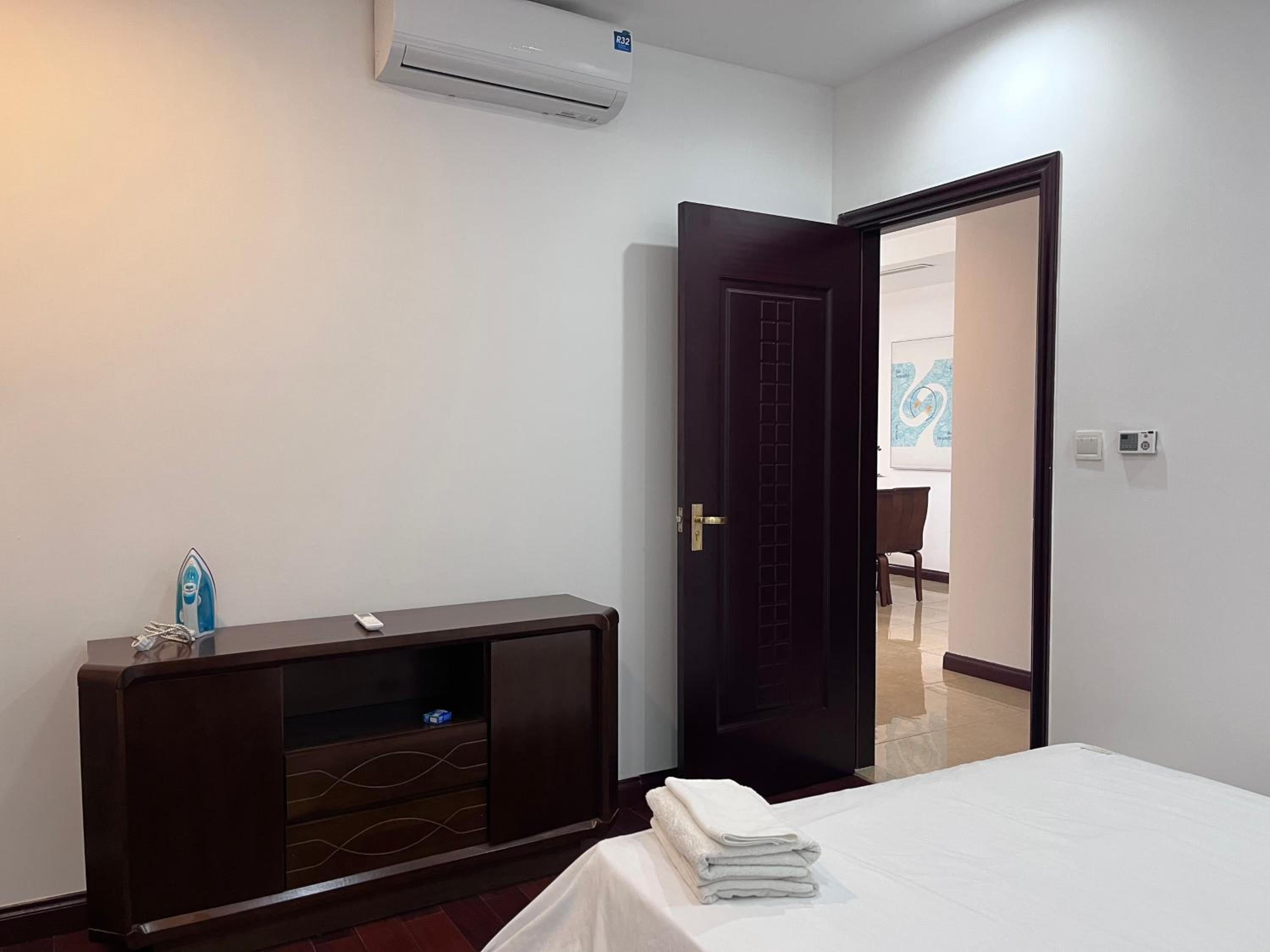 Vinhomes Royal City Luxury Apartment 2 Br