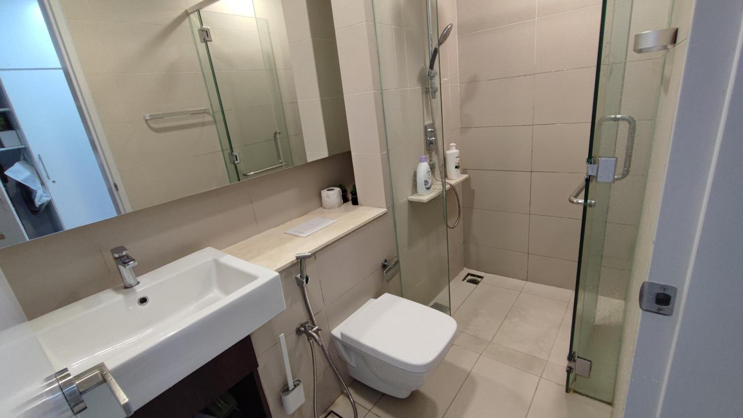 KL East 2-Bedroom, 2-Queenbed Prime Video