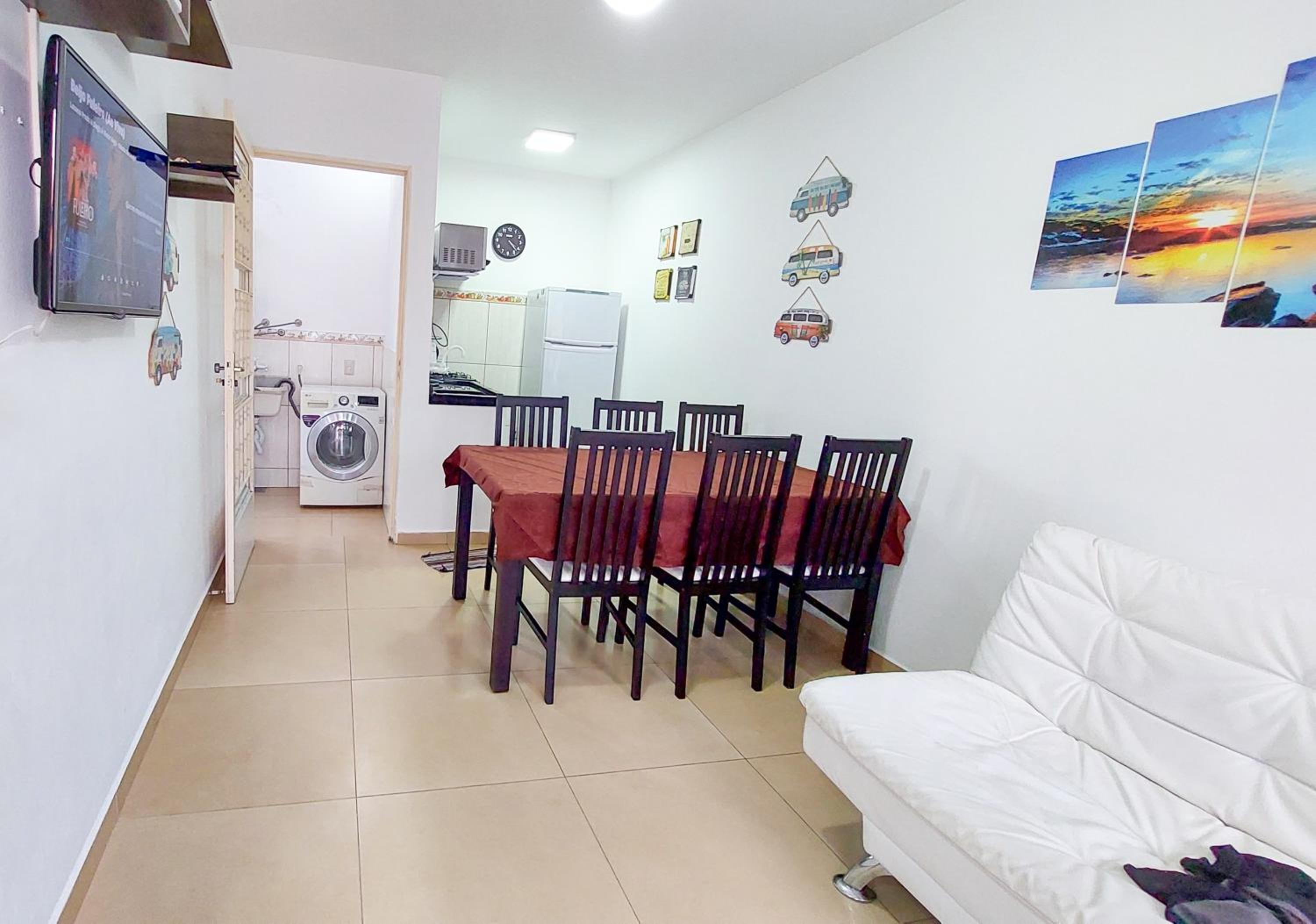 Linda casa a 150m da praia e prox ao Beto Carrero