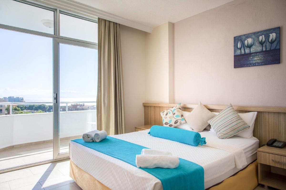 Ponz Hotel - Image 55