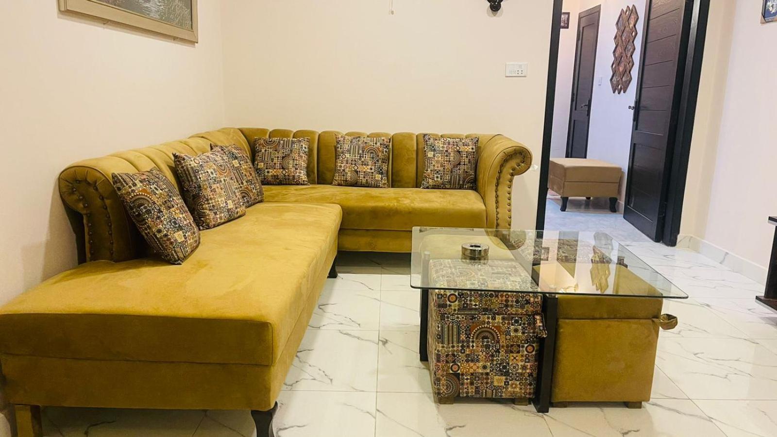 EMPORIUM EXECUTIVE DELUXE FAMILY APARTMENt E11 2 view 4
