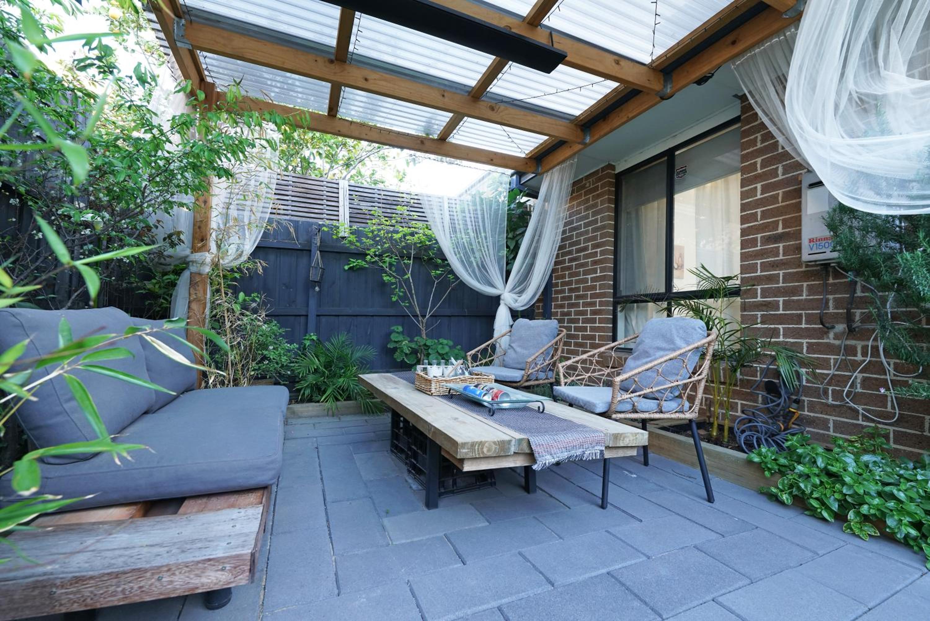 Fawkner Modern 3BR House Netflix WiFi Parking