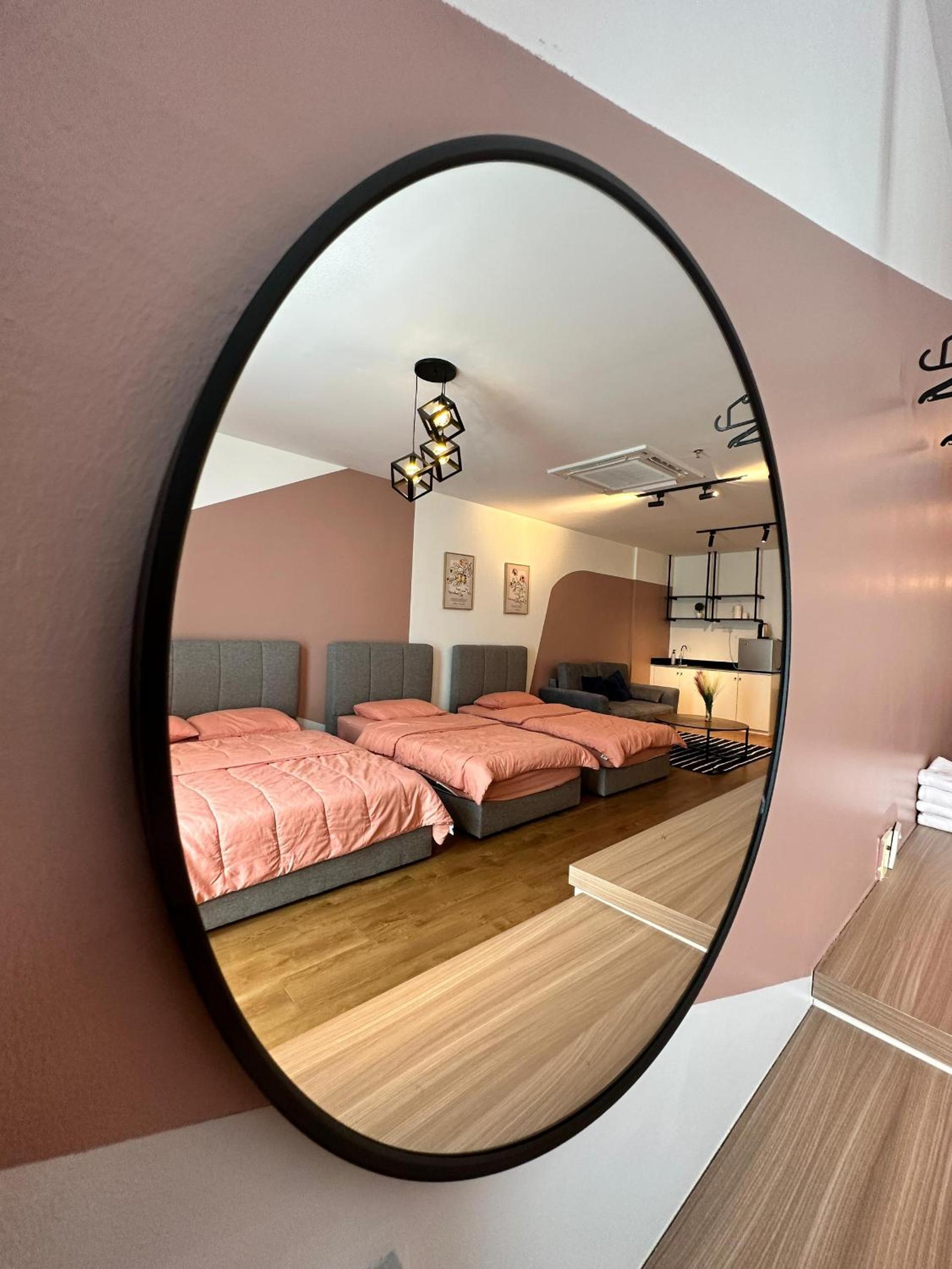 SUMMER SUITES APARTMENT-The Summer Shopping Mall photo 6