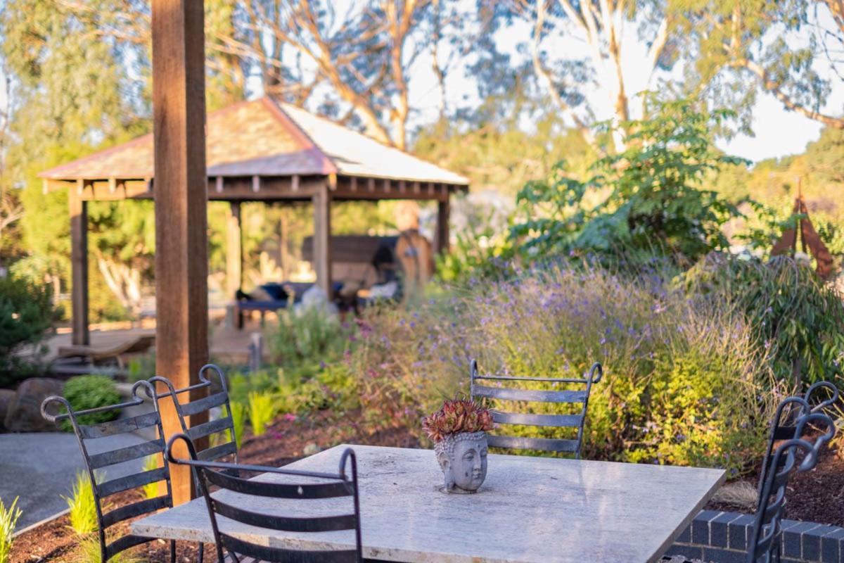 Torquay Bliss Retreat with Sauna and Hot Tub