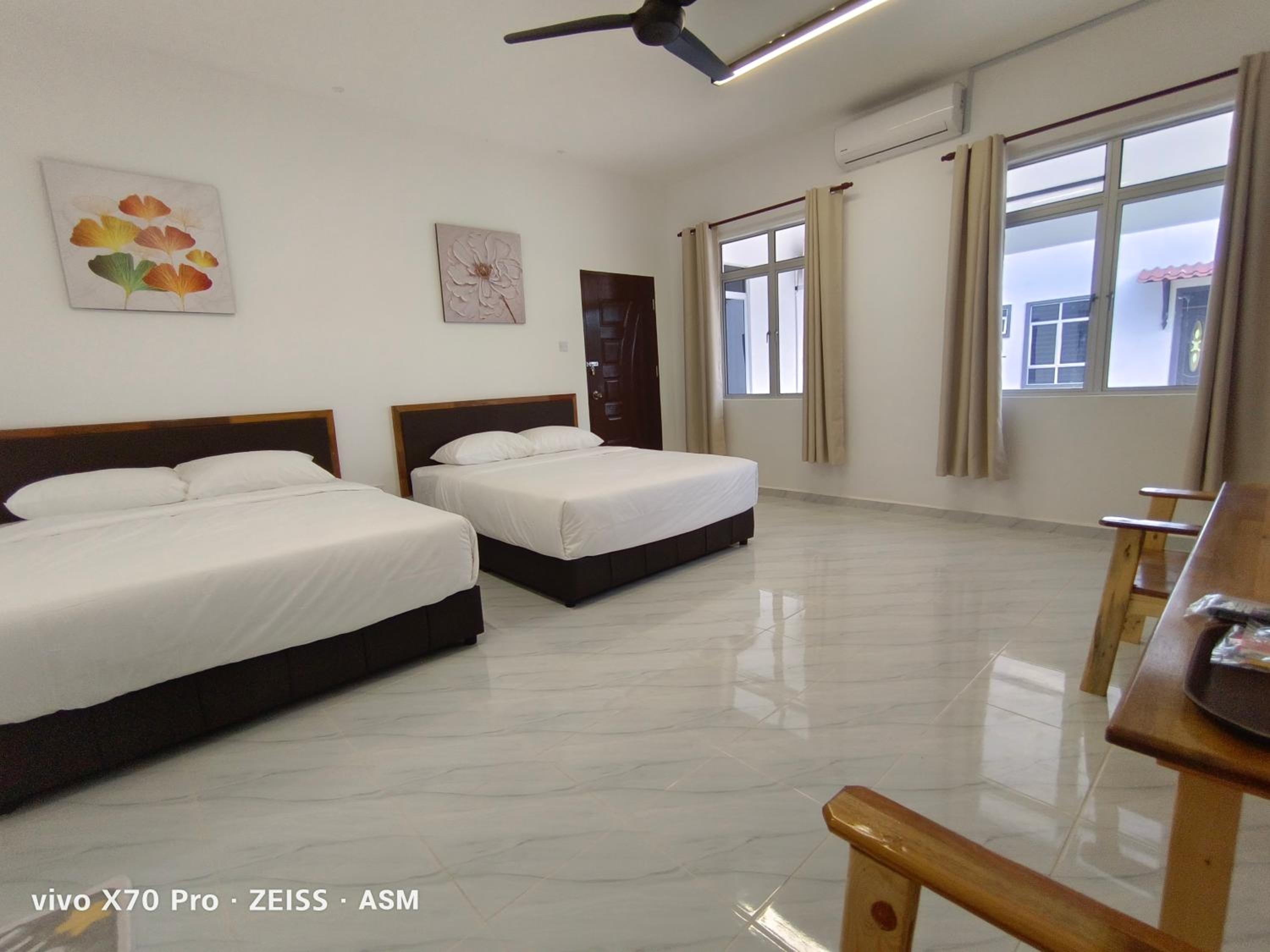ASM Roomstay-4-2 Queen Beds photo 6