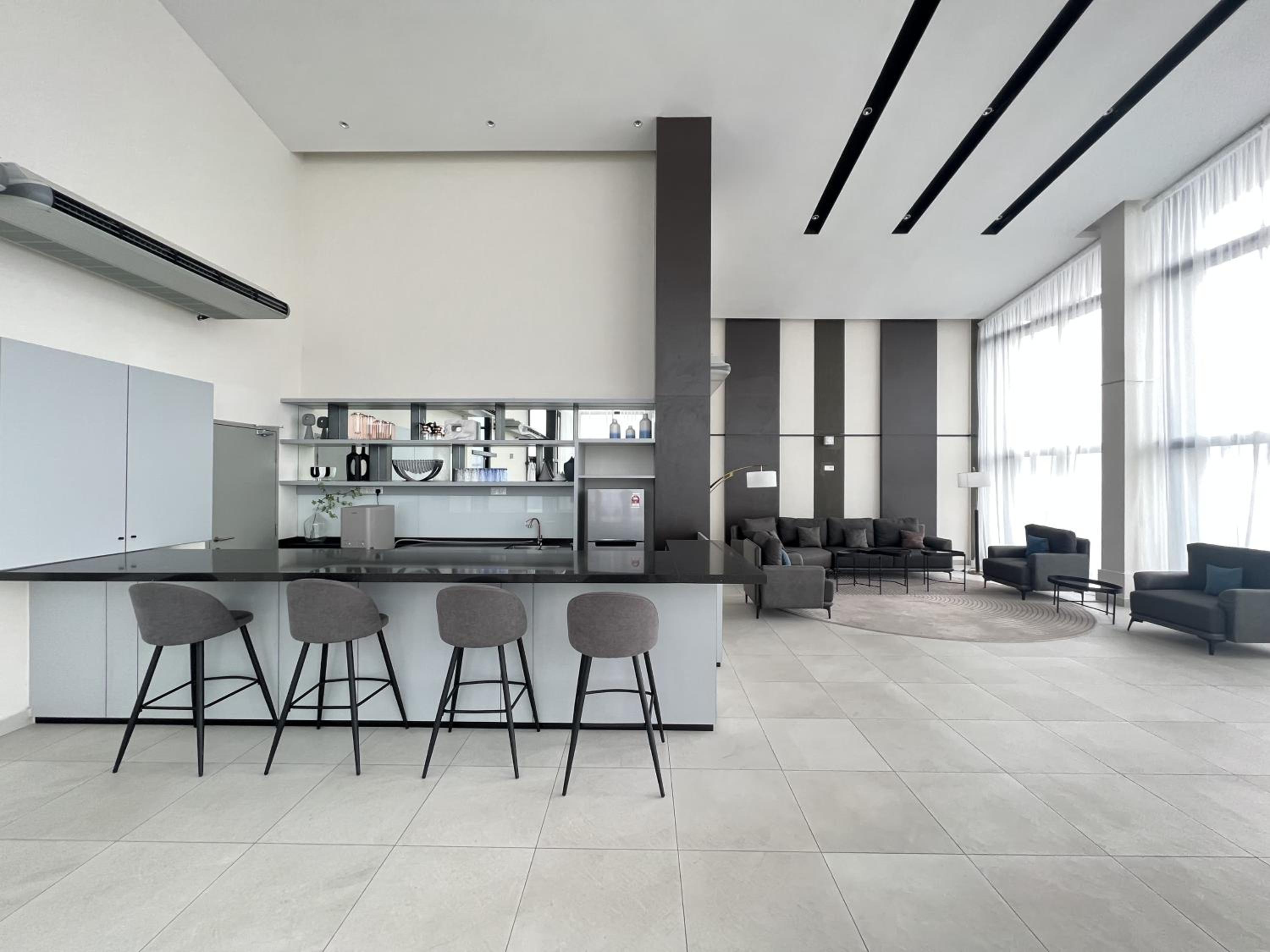 Twin Tower Homestay by Antlerzone