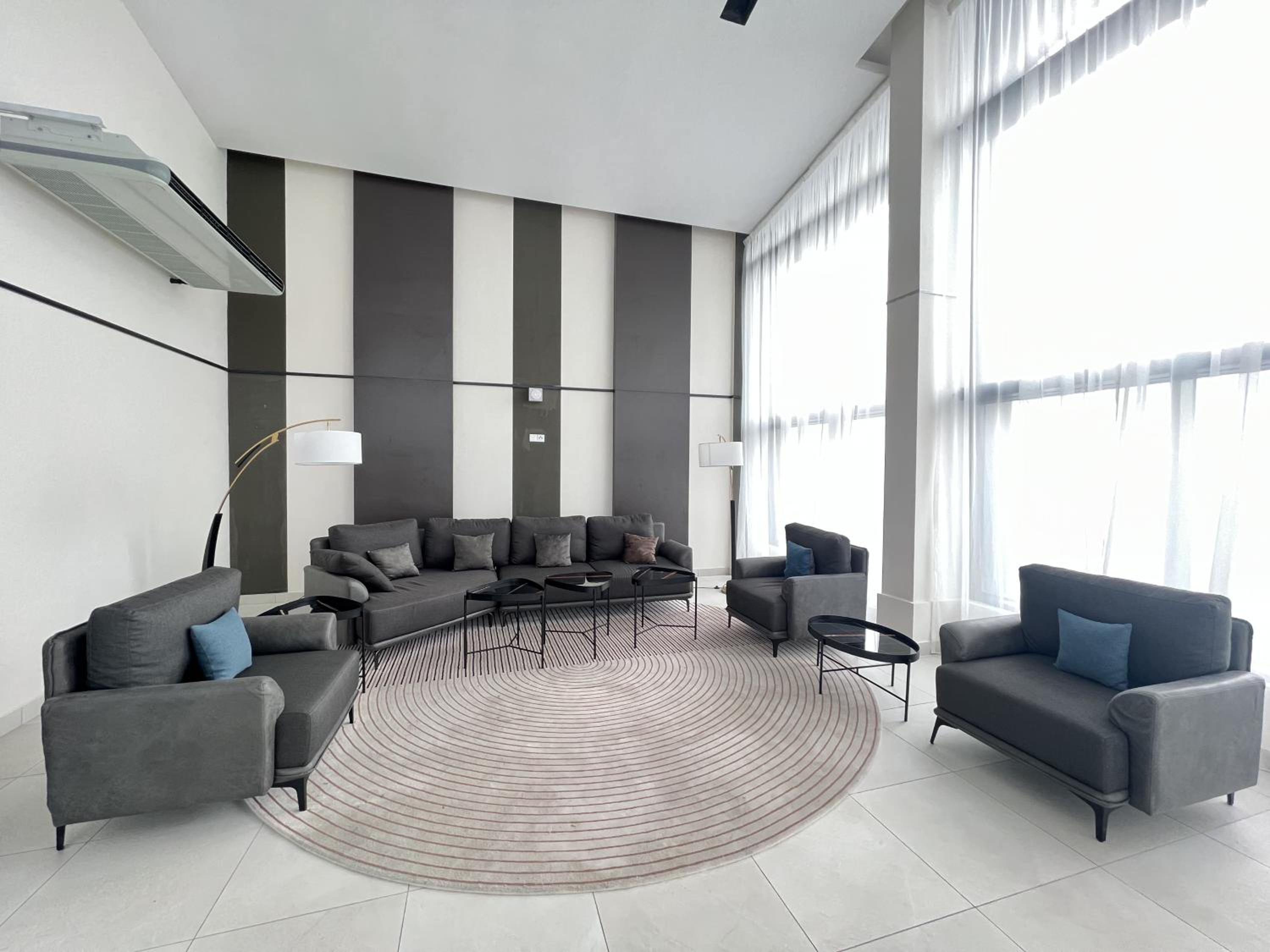 Twin Tower Homestay by Antlerzone