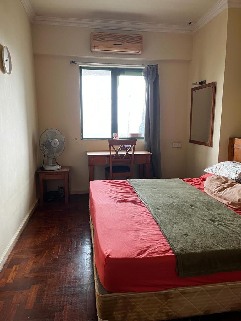 lanai gurney corporate suites