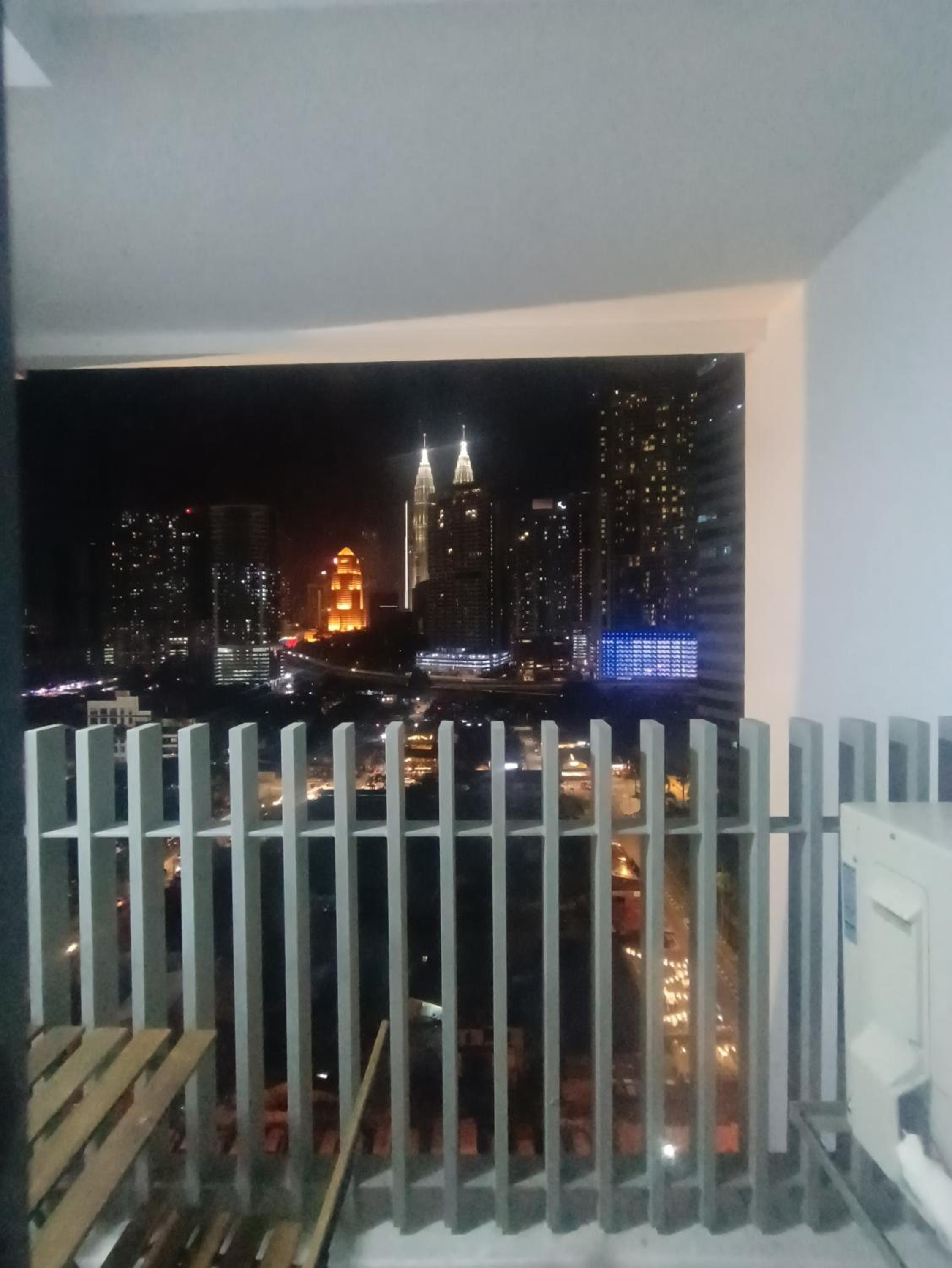 CL 93B Balcony KLCC View Studio