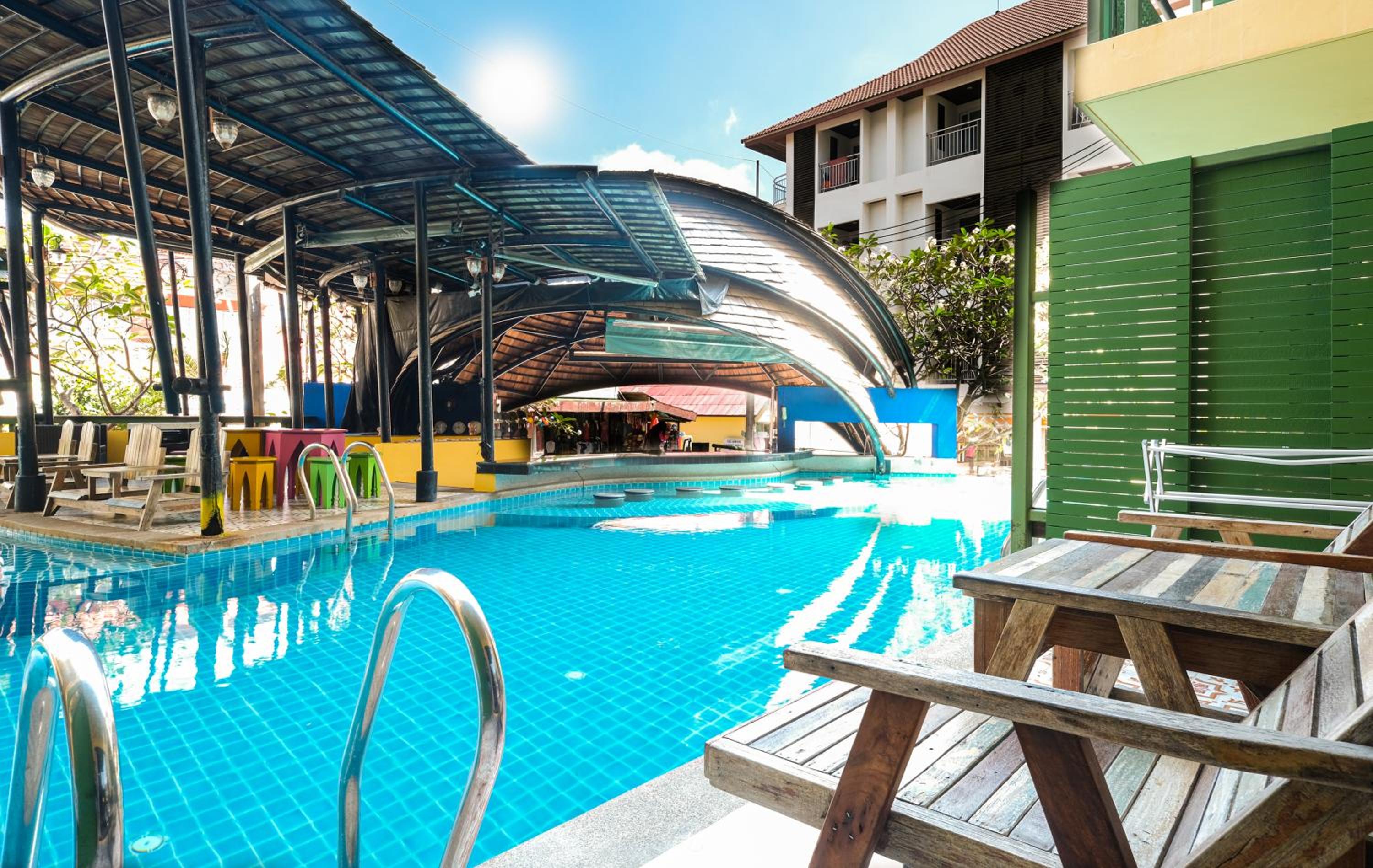 Bhundhari Chaweng Beach Resort Koh Samui - SHA Plus