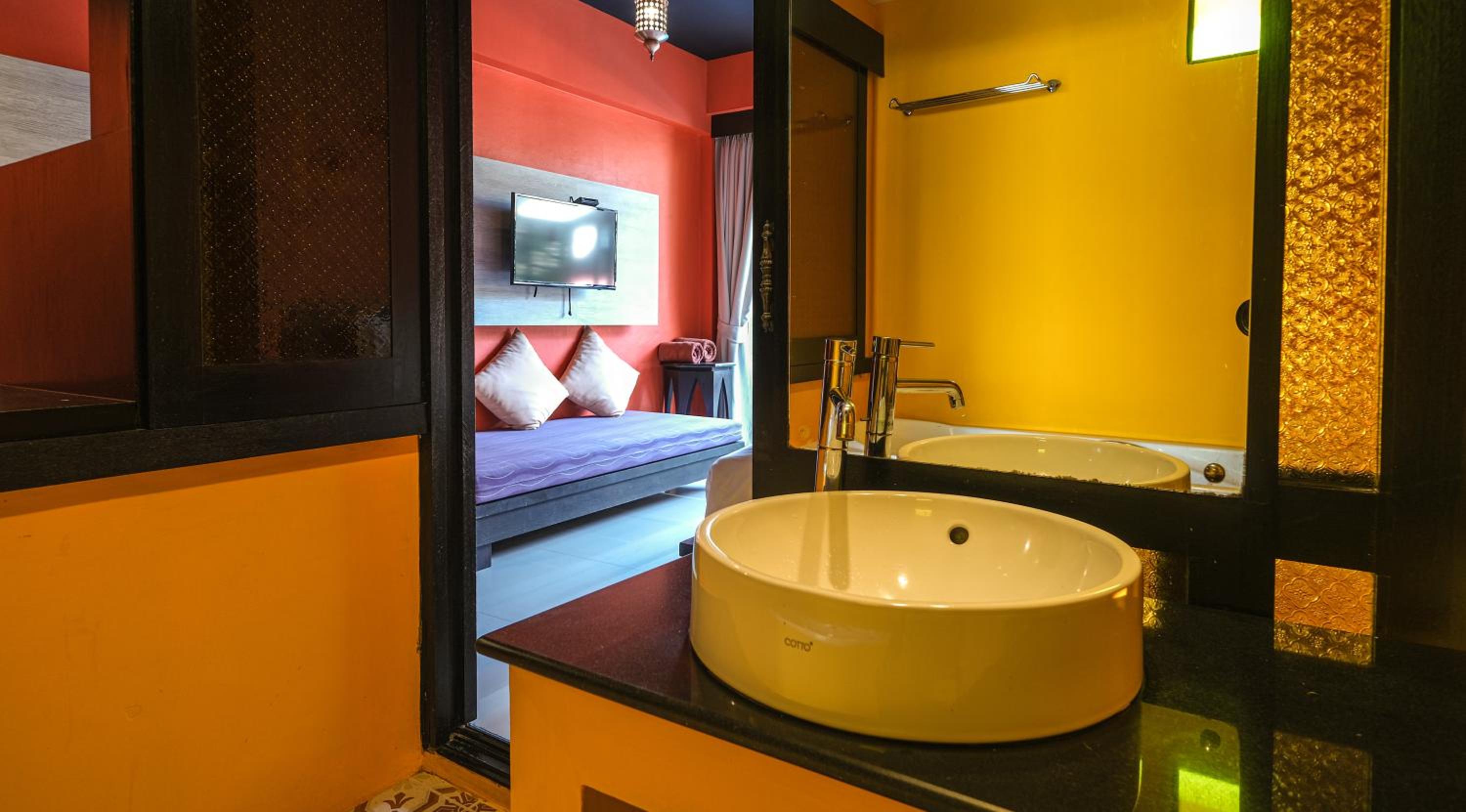 Bhundhari Chaweng Beach Resort Koh Samui - SHA Plus