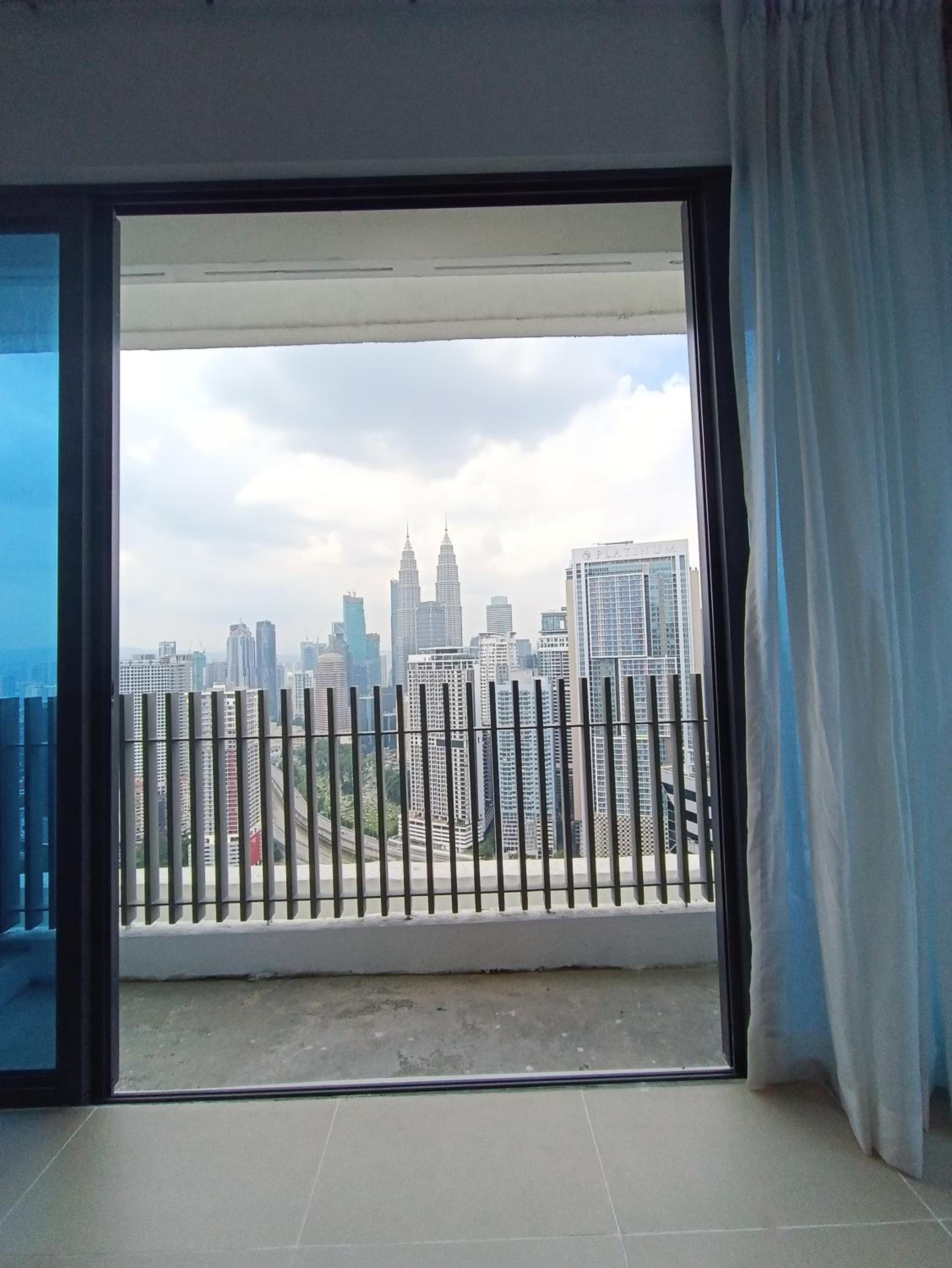 CL 30A Super KL View Infinity Pool KLCC