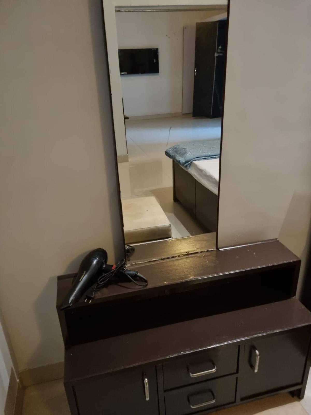 Leela Homestay Jabalpur - Lily - 2 BHK Luxury appartment view 4