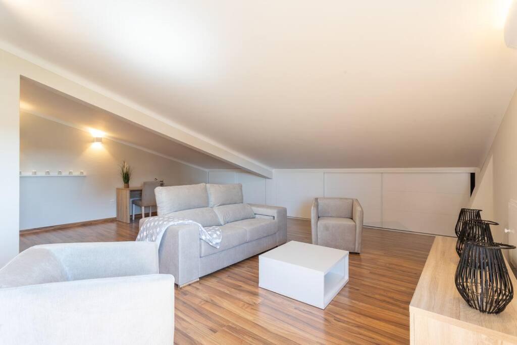 Aroeira Sunny Villa - Heated Pool extra cost view 4