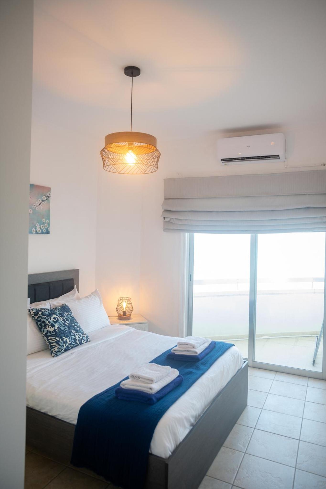 Quattro Beachfront Sea View Ap 53