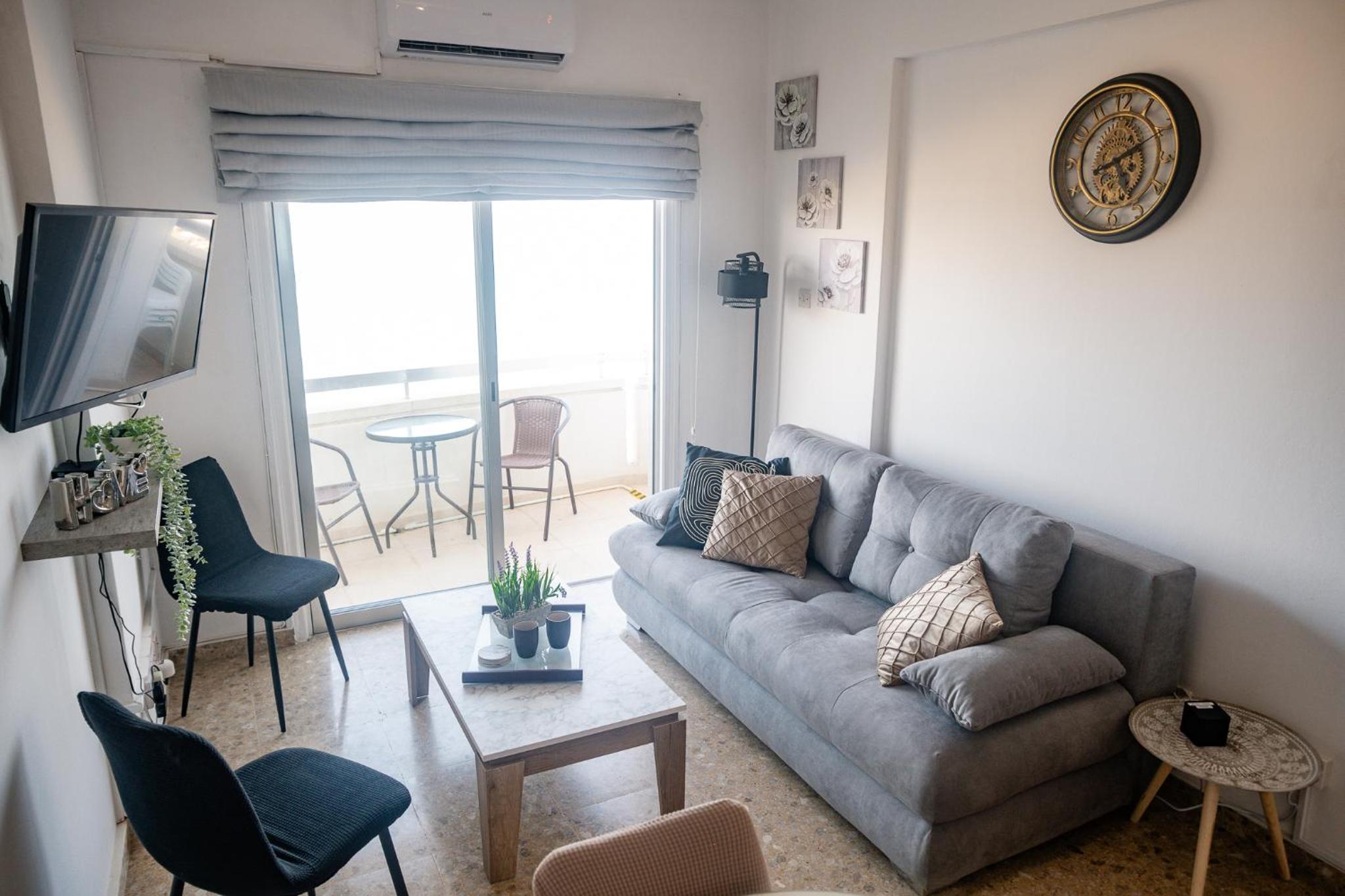 Quattro Beachfront Sea View Ap 53