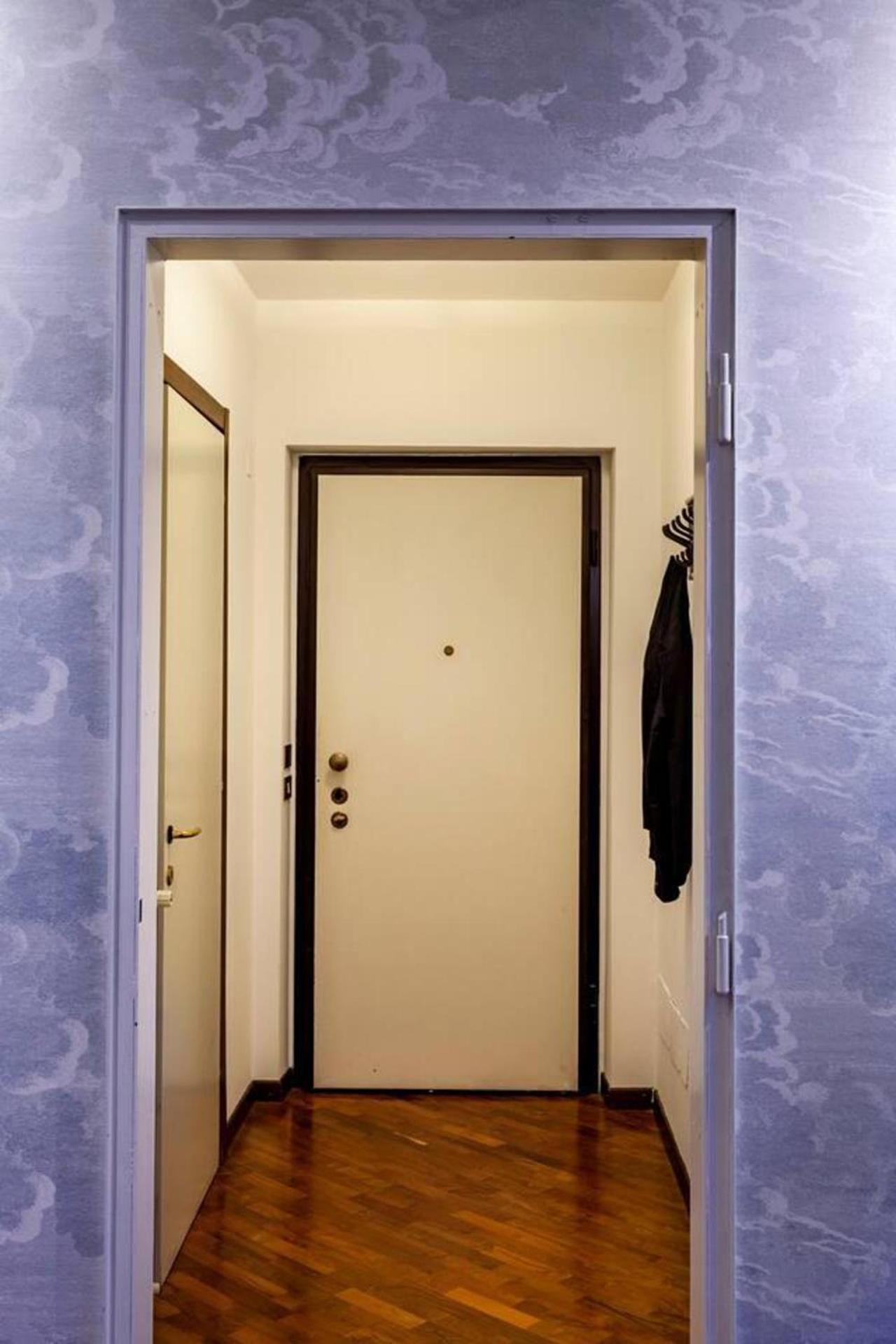 Design Villa with parking Navigli area Milan