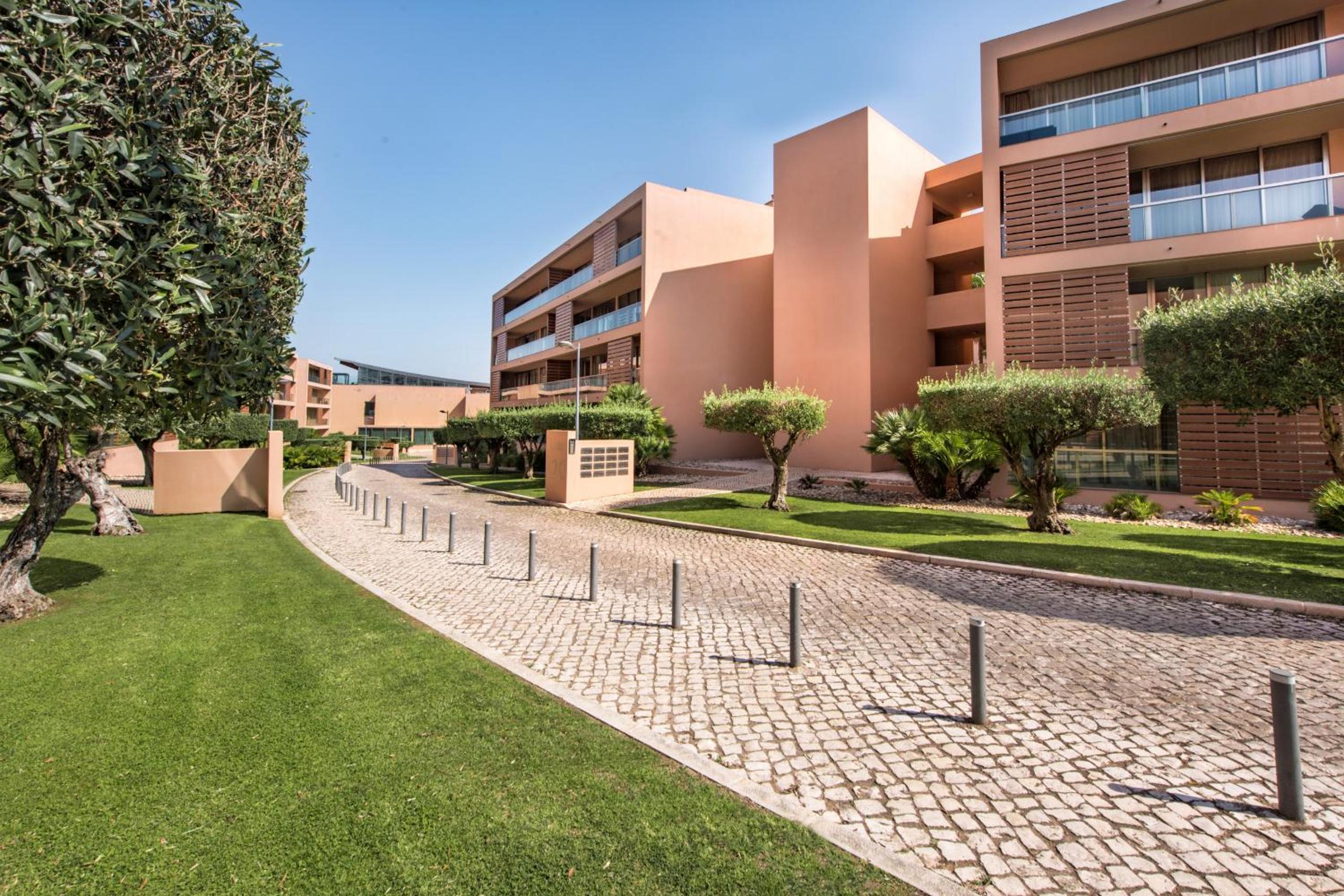 Apt Herdade dos Salgados by Algarve Villa Holidays view 4