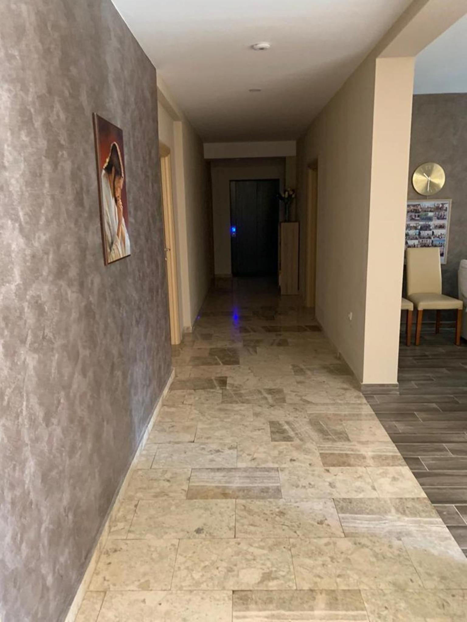 Rooms Ante