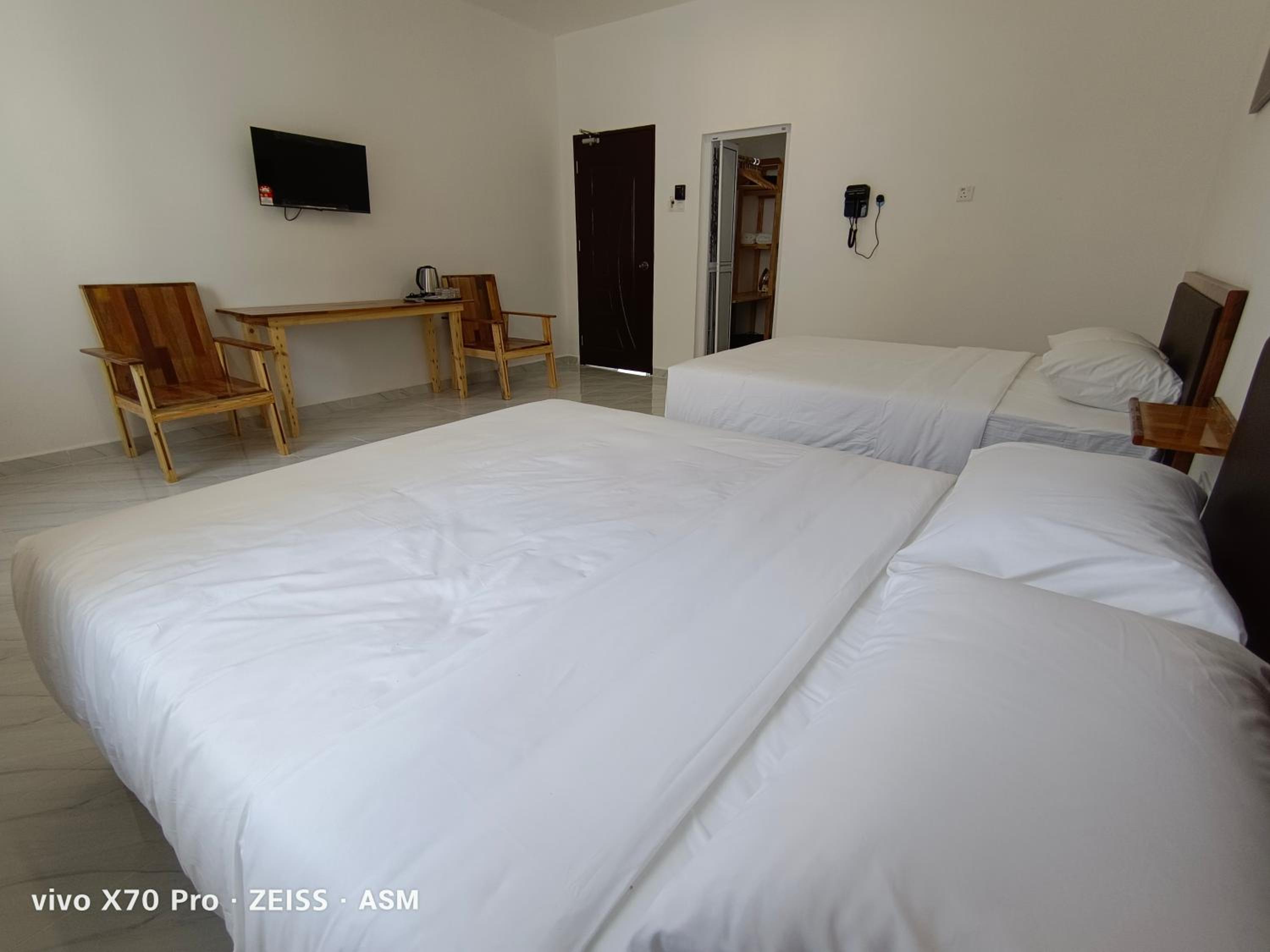 ASM Roomstay-4-2 Queen Beds photo 7