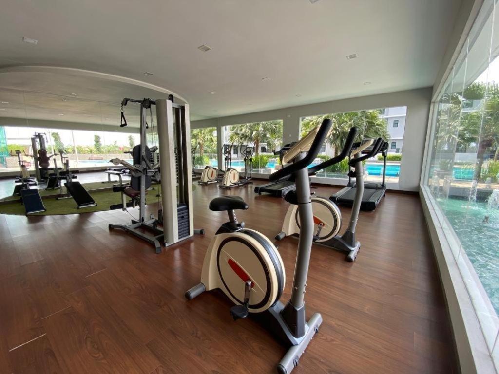 Paradigm Mall Platino Apartment 2BR 2FREE By Natol