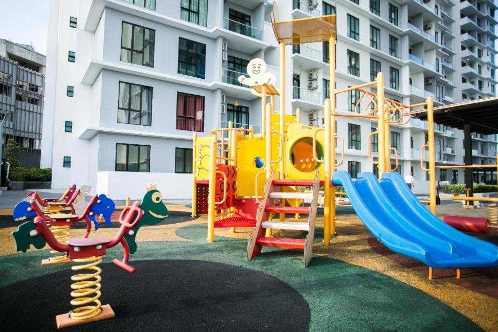 Paradigm Mall Platino Apartment 2BR 2FREE By Natol