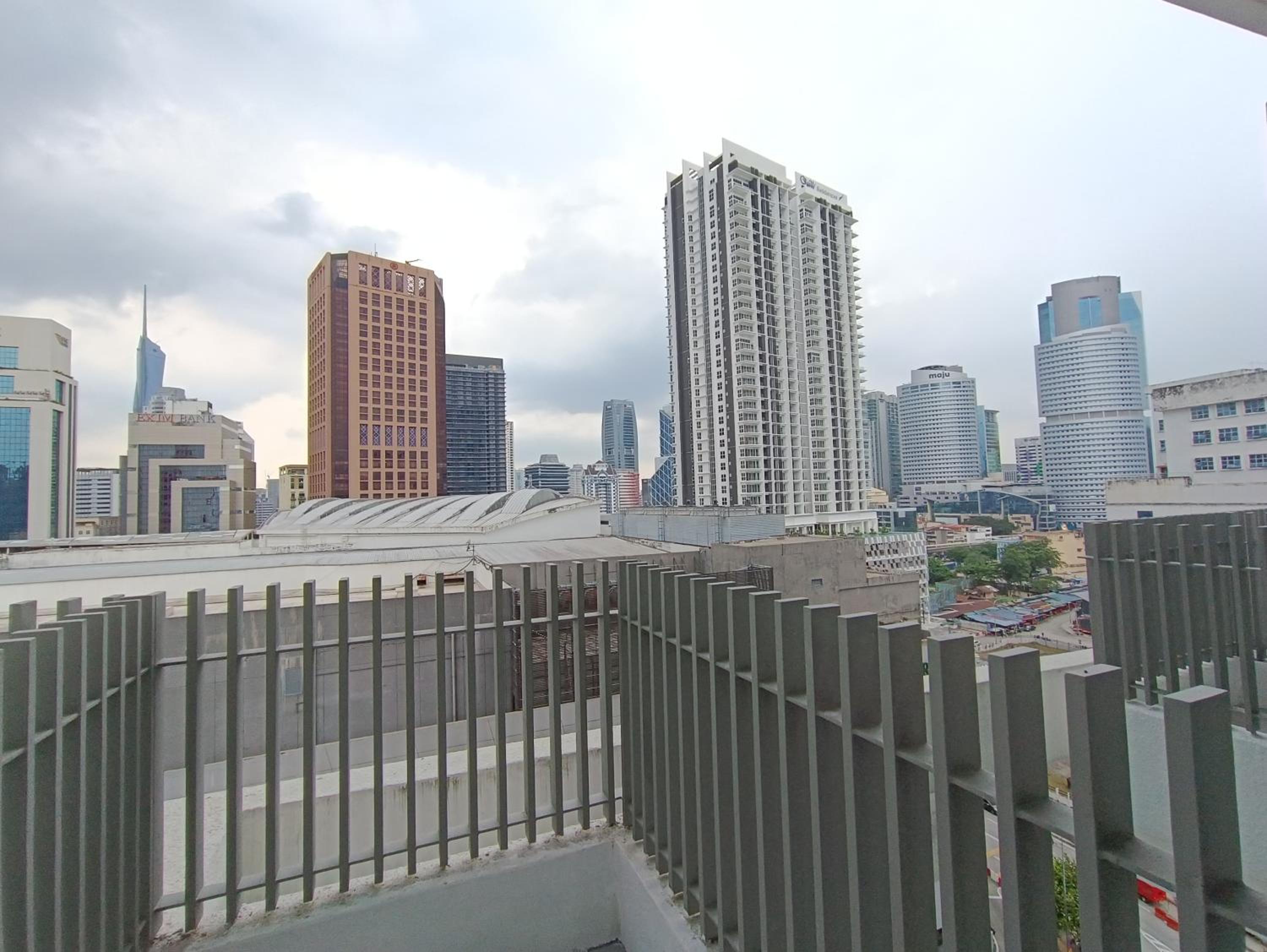 CL 95B Modern studio Infinity Pool KLCC View