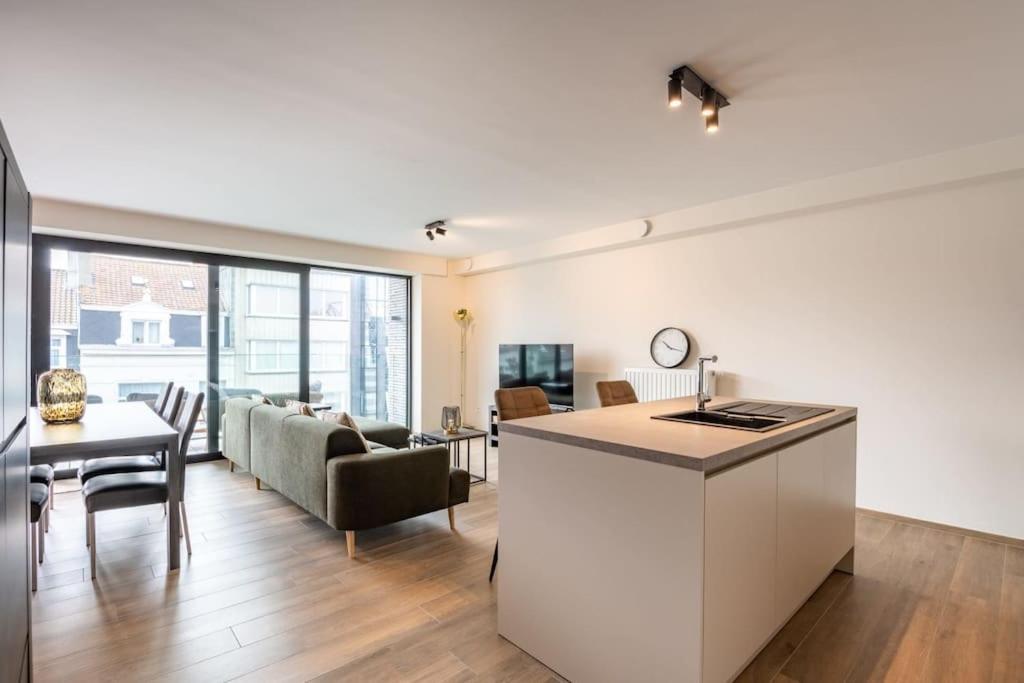 Wonderful new apartment close to the beach