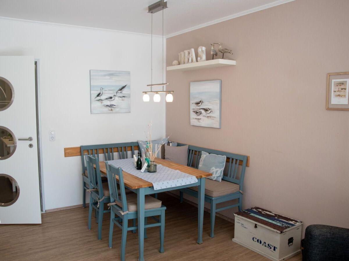 Bullauge-im-Haus-Seute-Deern