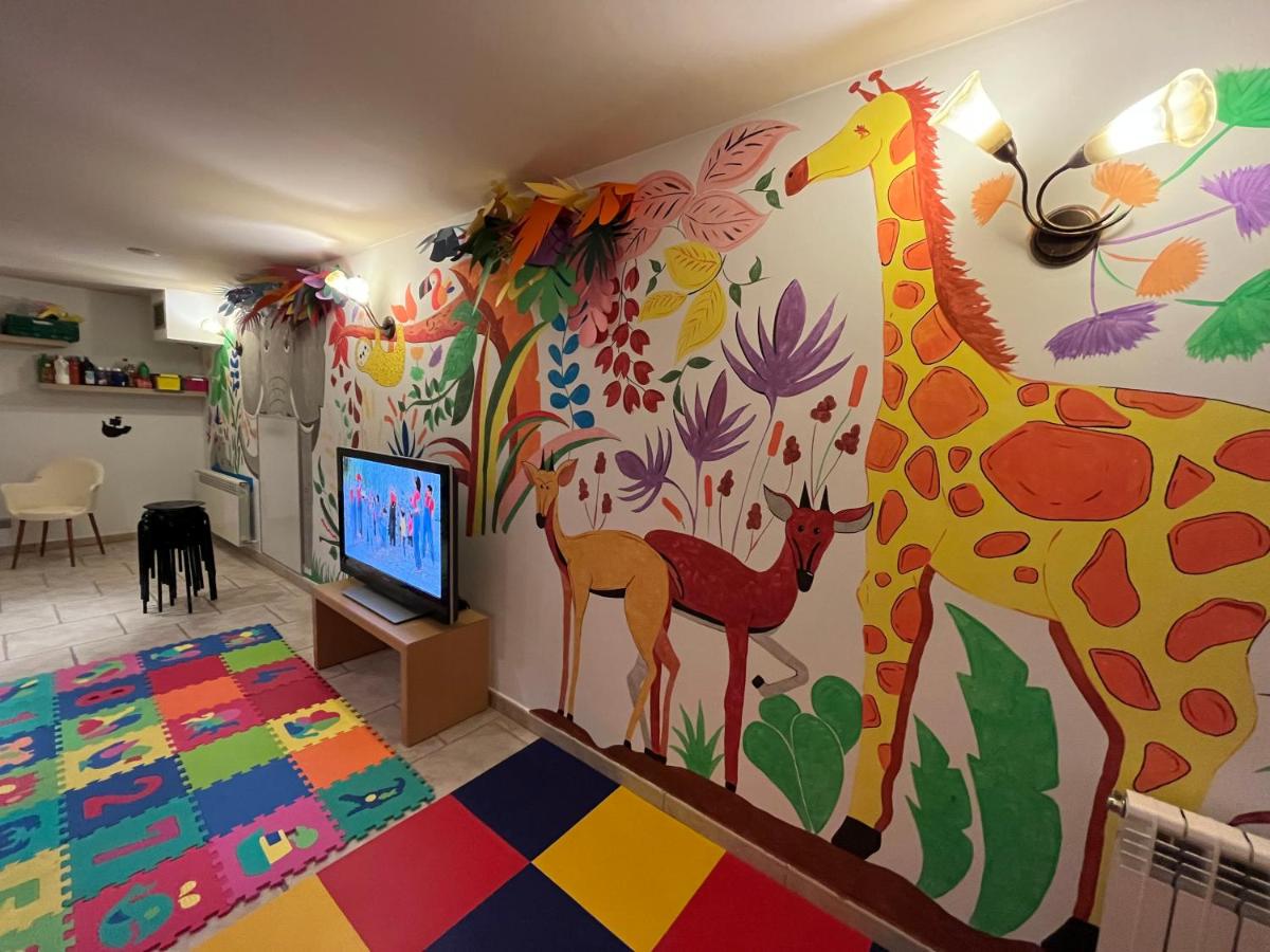 children's play area