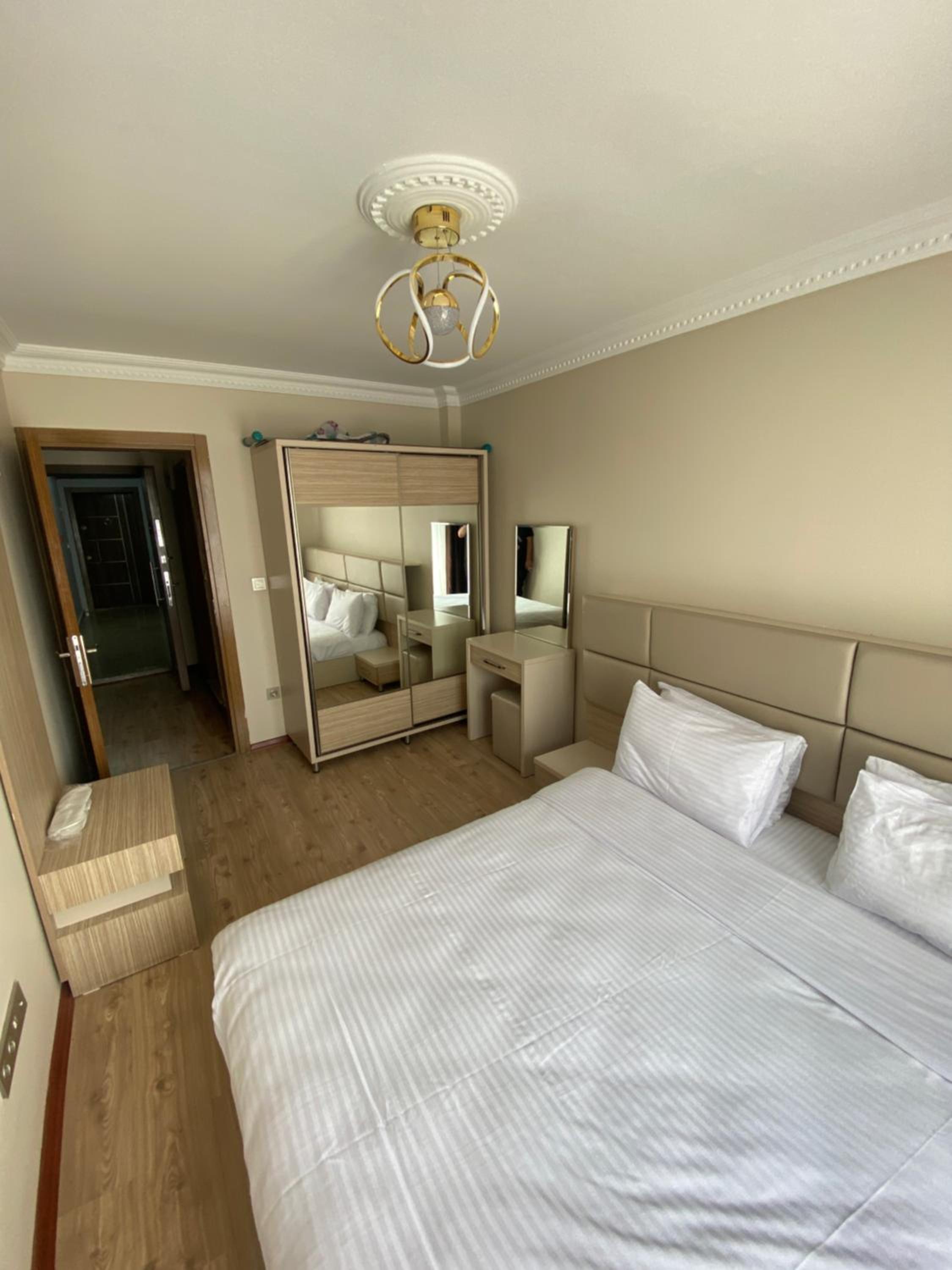 Overland Residence