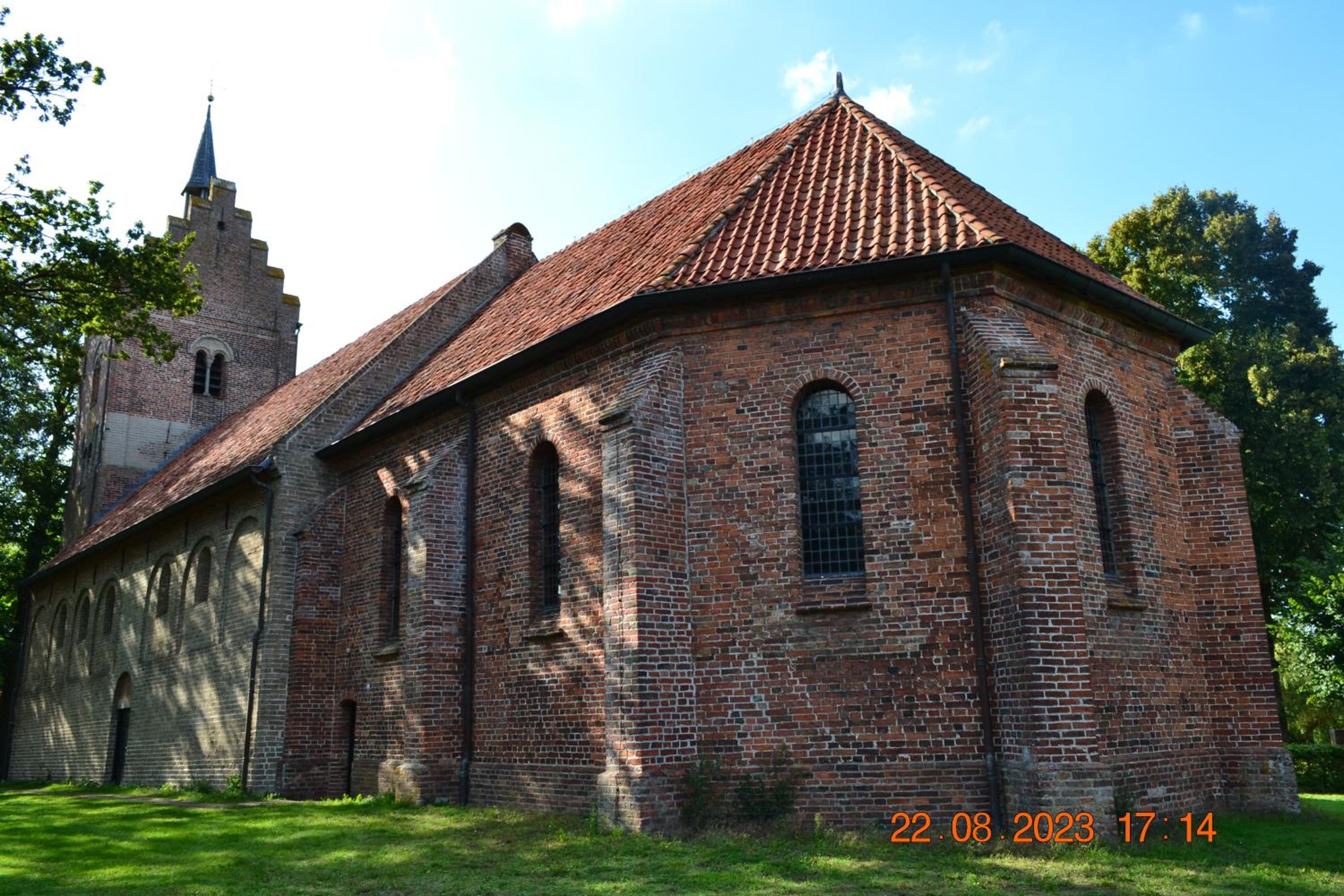 Photo 6