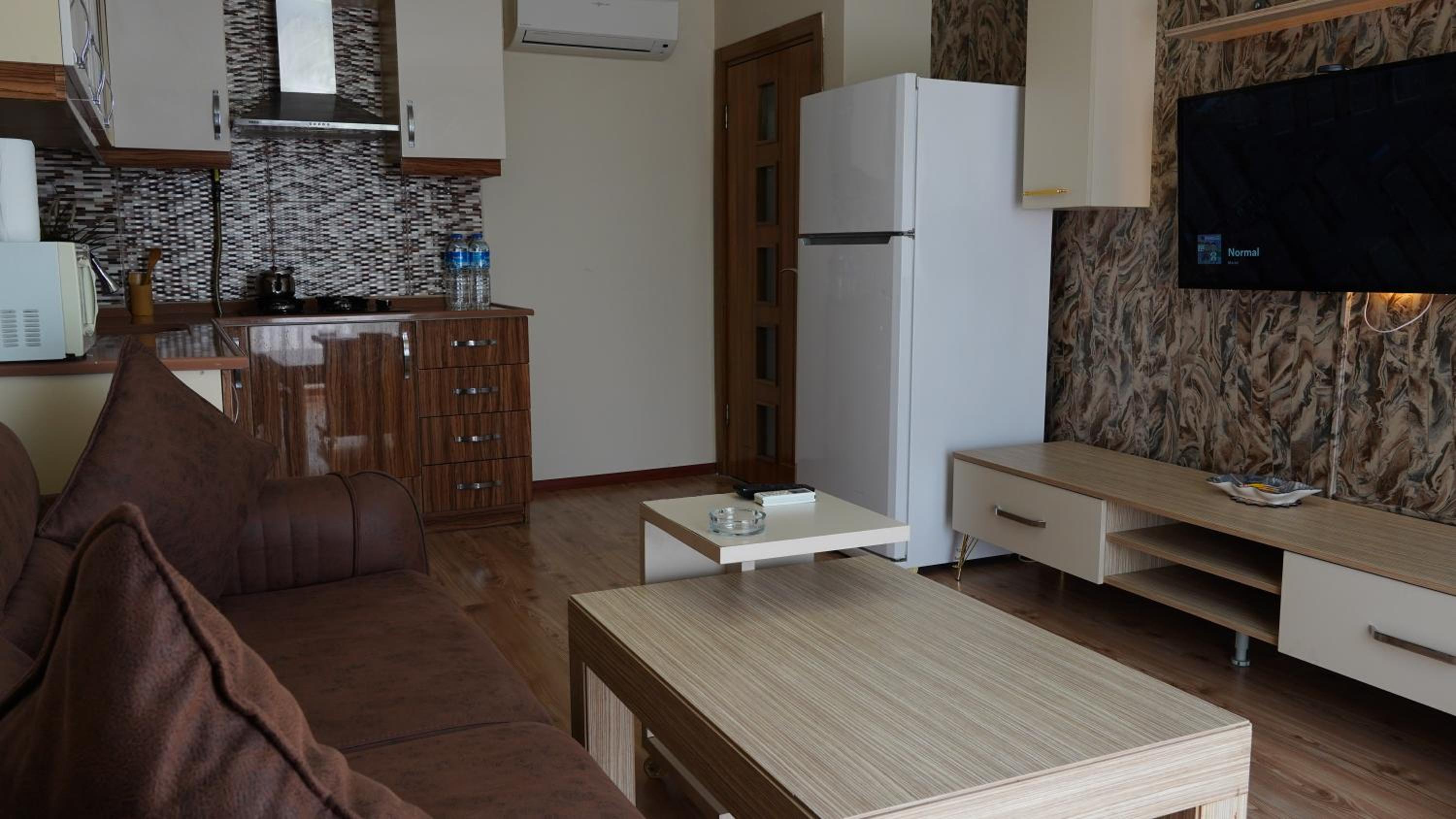 Overland Residence
